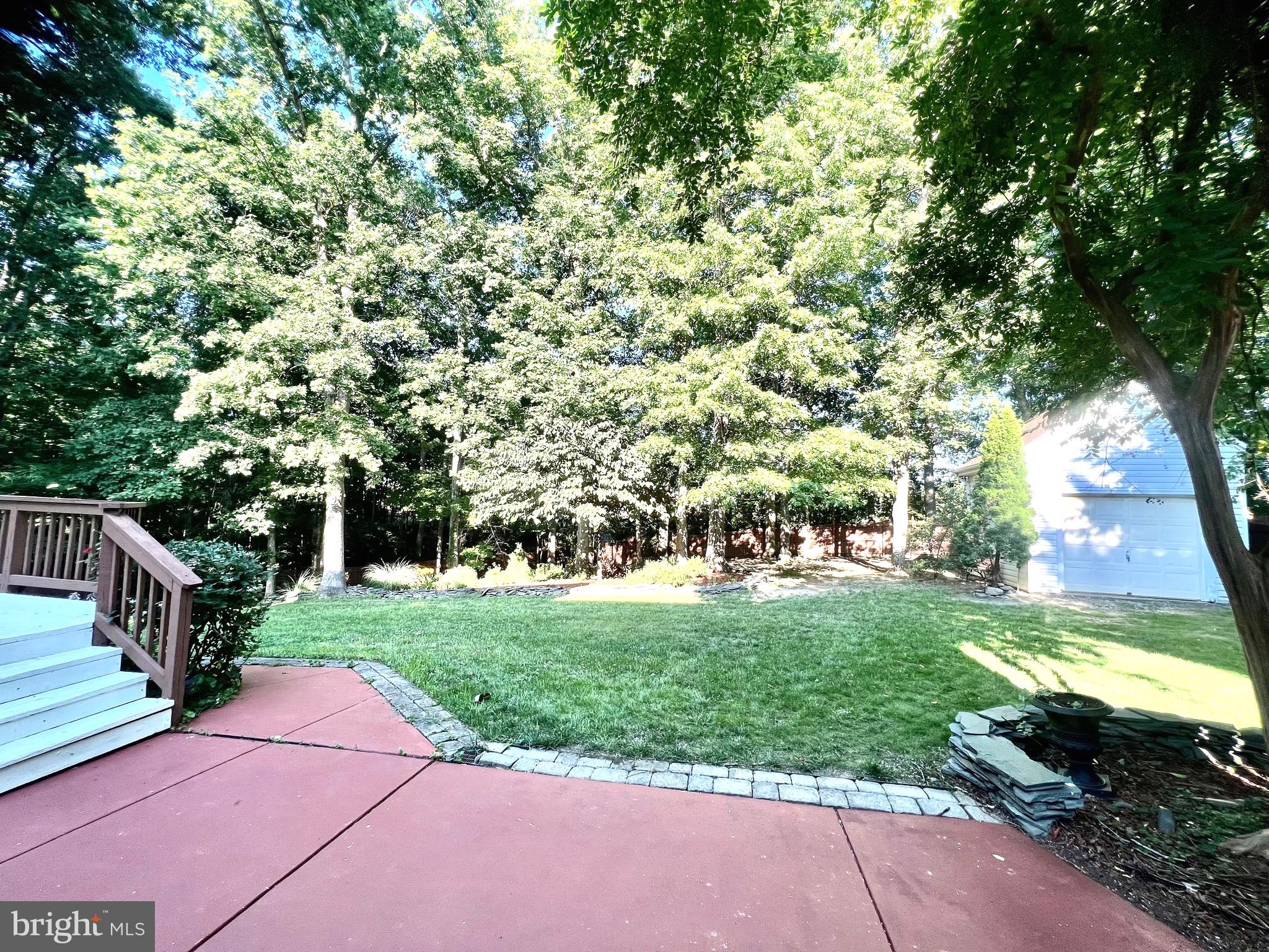 HAMPTON OAKS - Residential