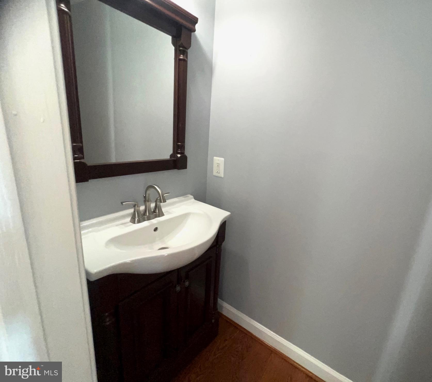 HAMPTON OAKS - Residential