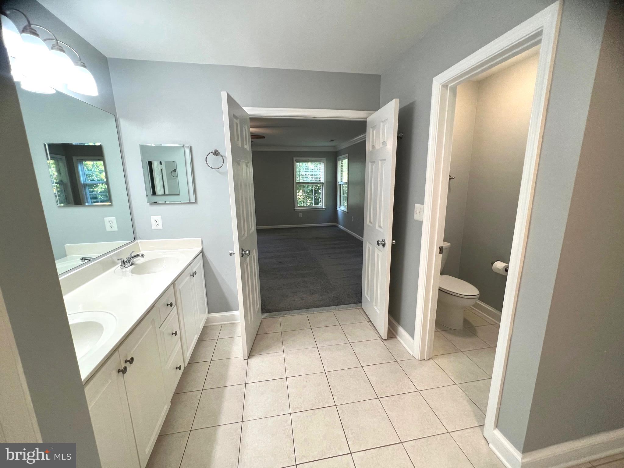 HAMPTON OAKS - Residential