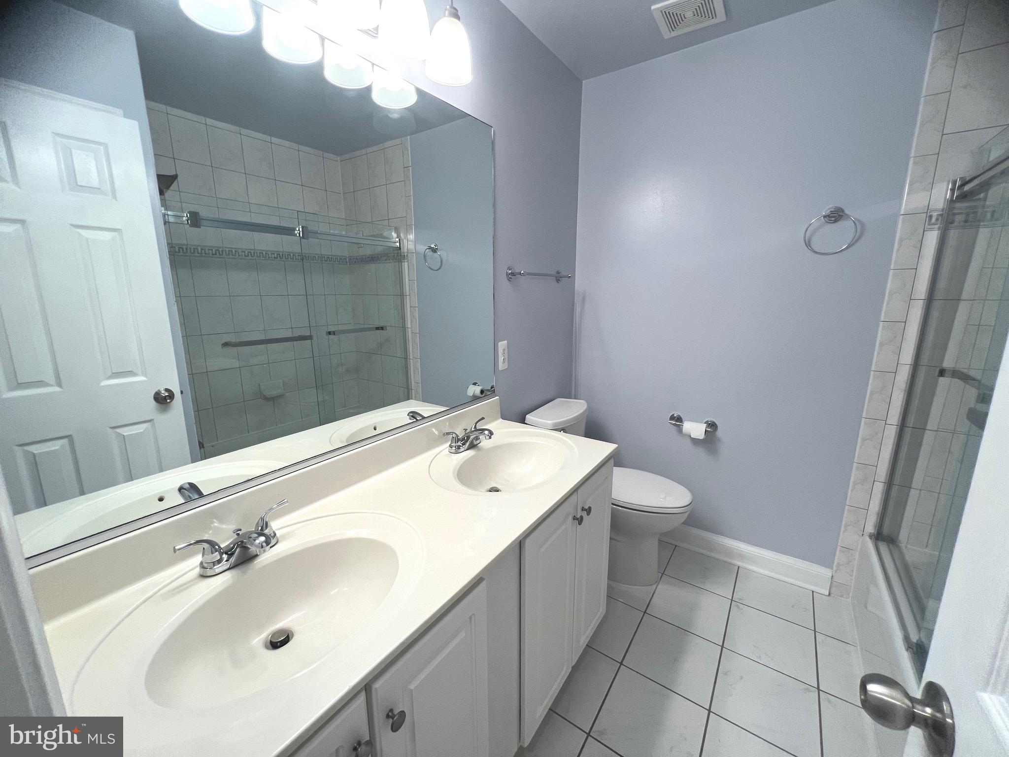 HAMPTON OAKS - Residential