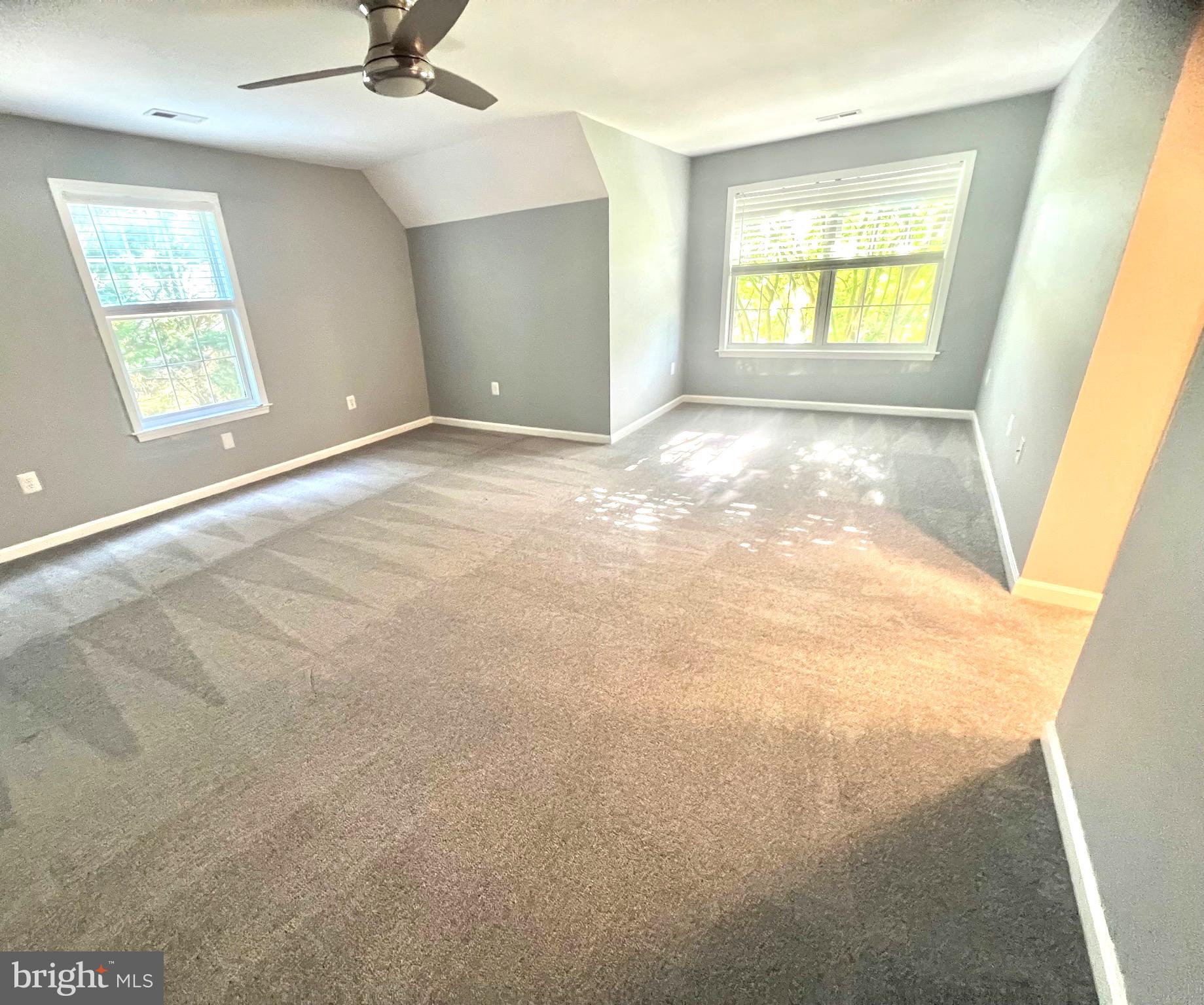 HAMPTON OAKS - Residential