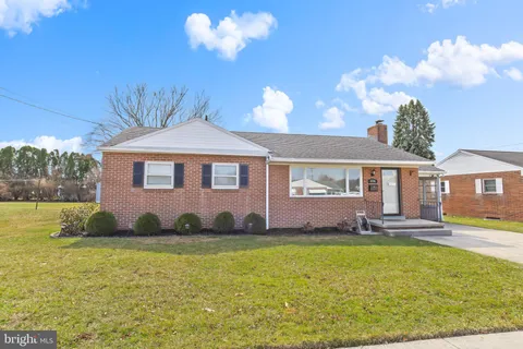 104 Kuhn Drive, Hanover, PA MLS: PAYK2077878