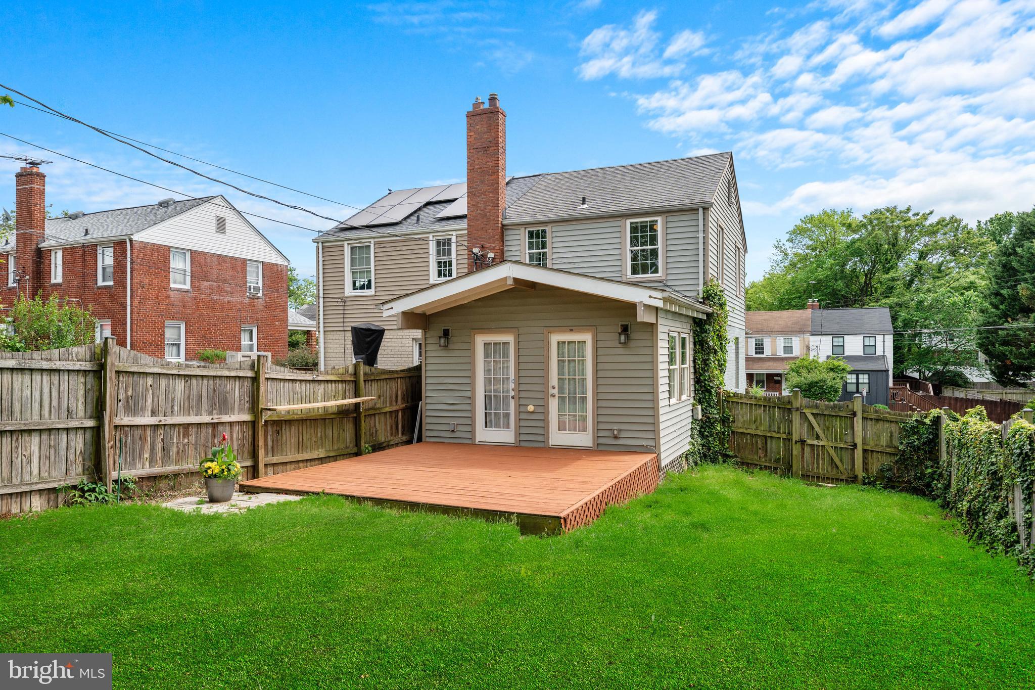 JEFFERSON MANOR - Residential