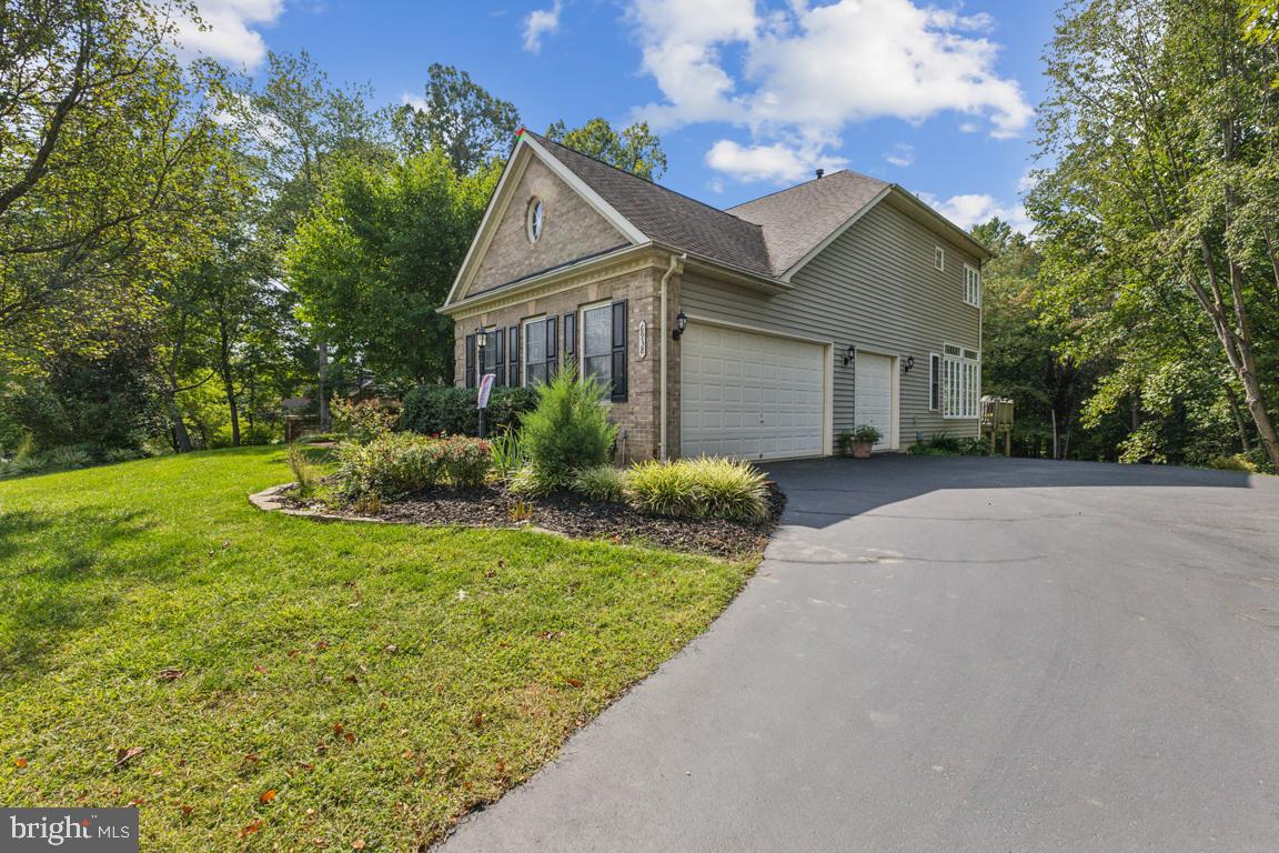 BROOKSIDE - Residential