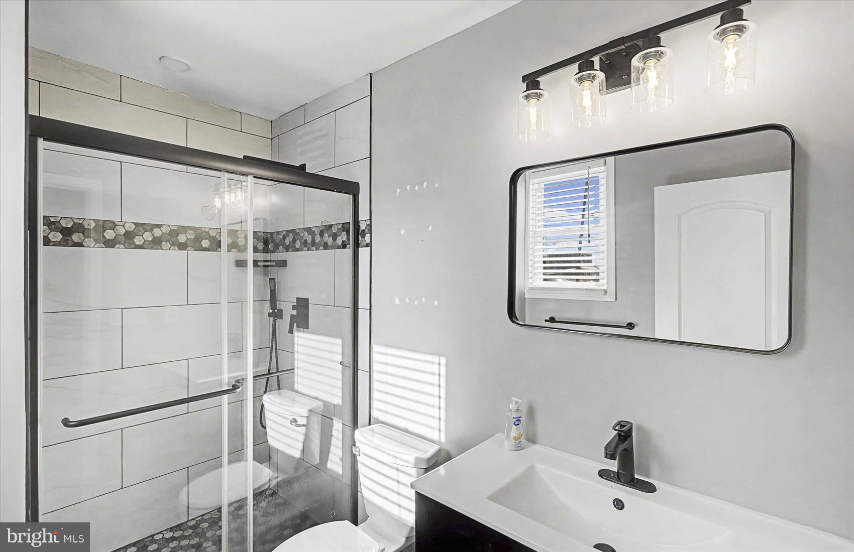 EDGEMERE/SPARROWS POINT - Residential