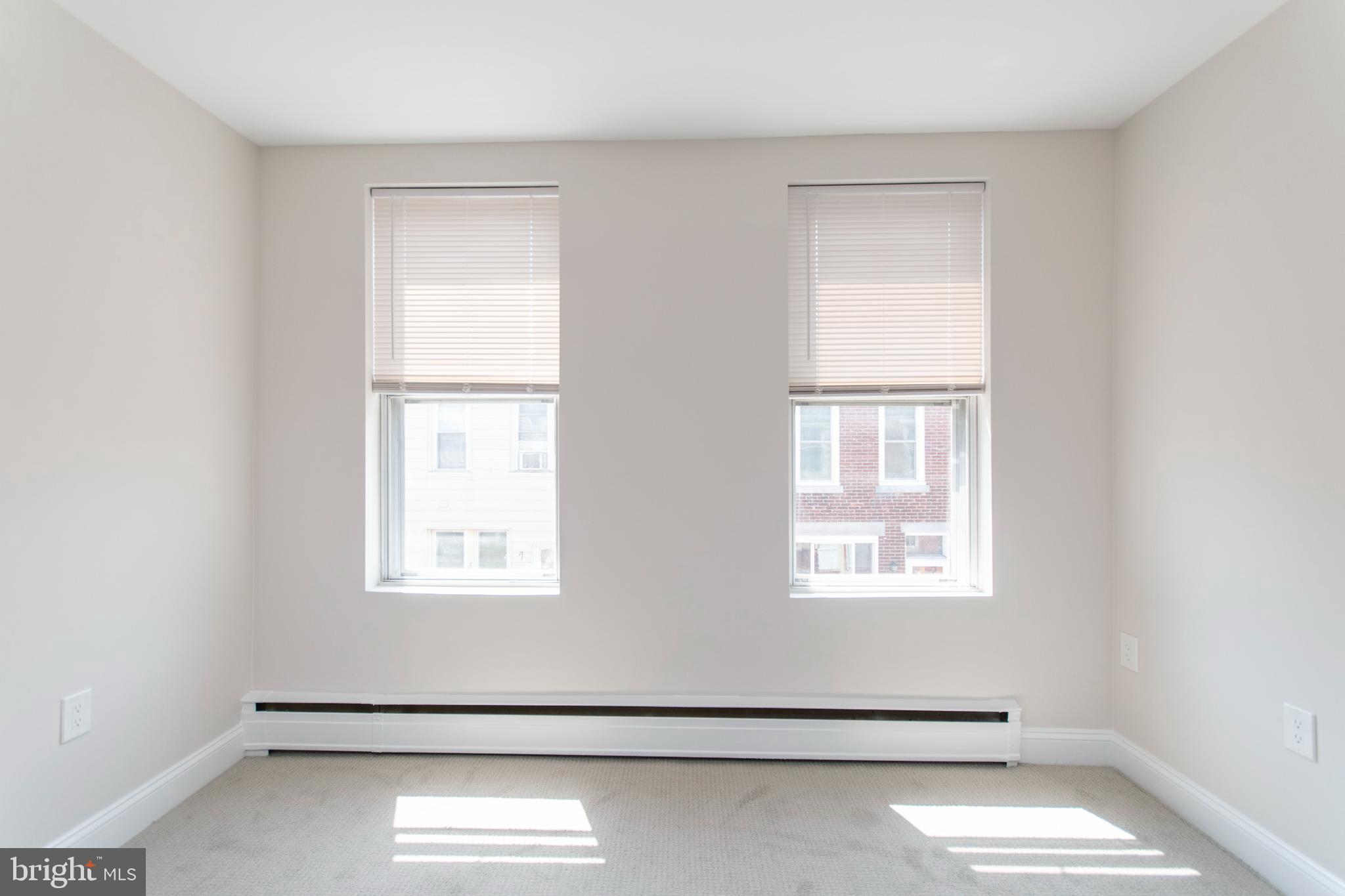 PORT RICHMOND - Residential Lease