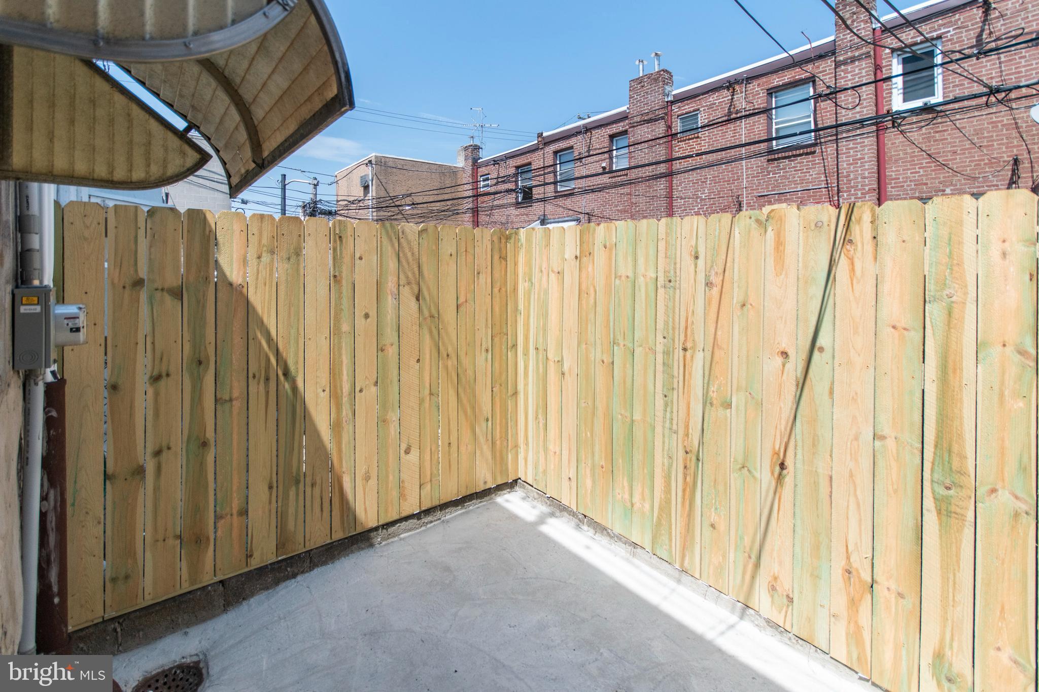 PORT RICHMOND - Residential Lease