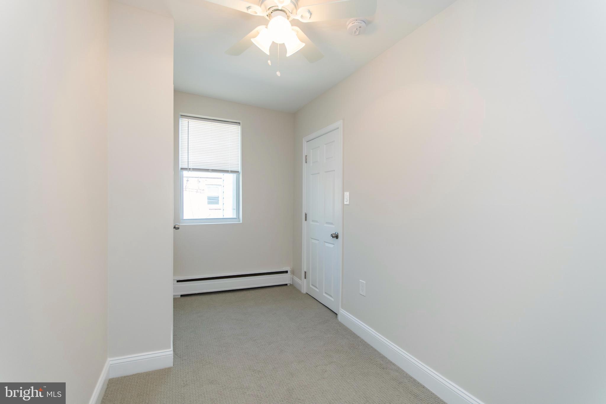 PORT RICHMOND - Residential Lease