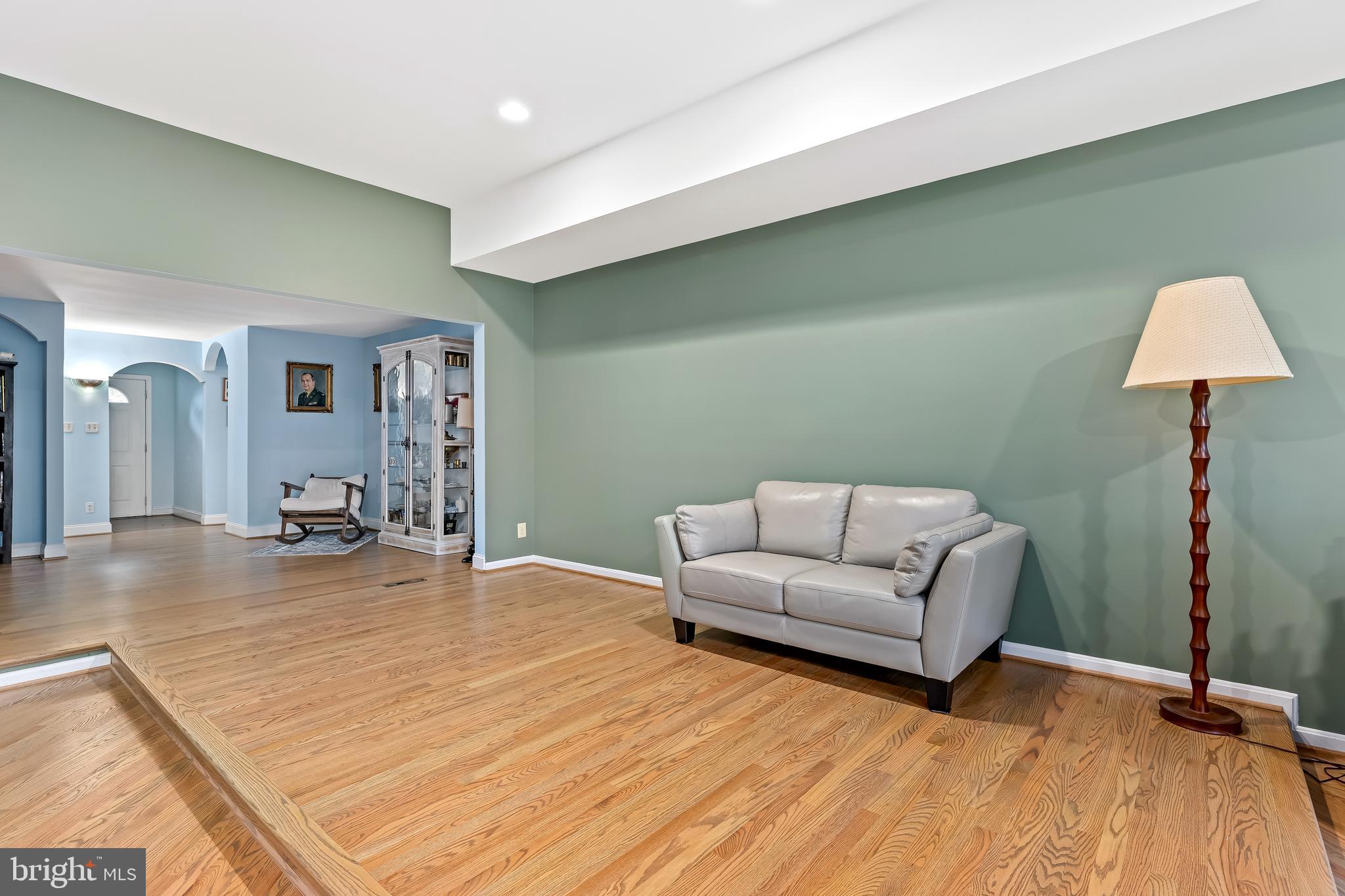 ELLISON HEIGHTS - Residential