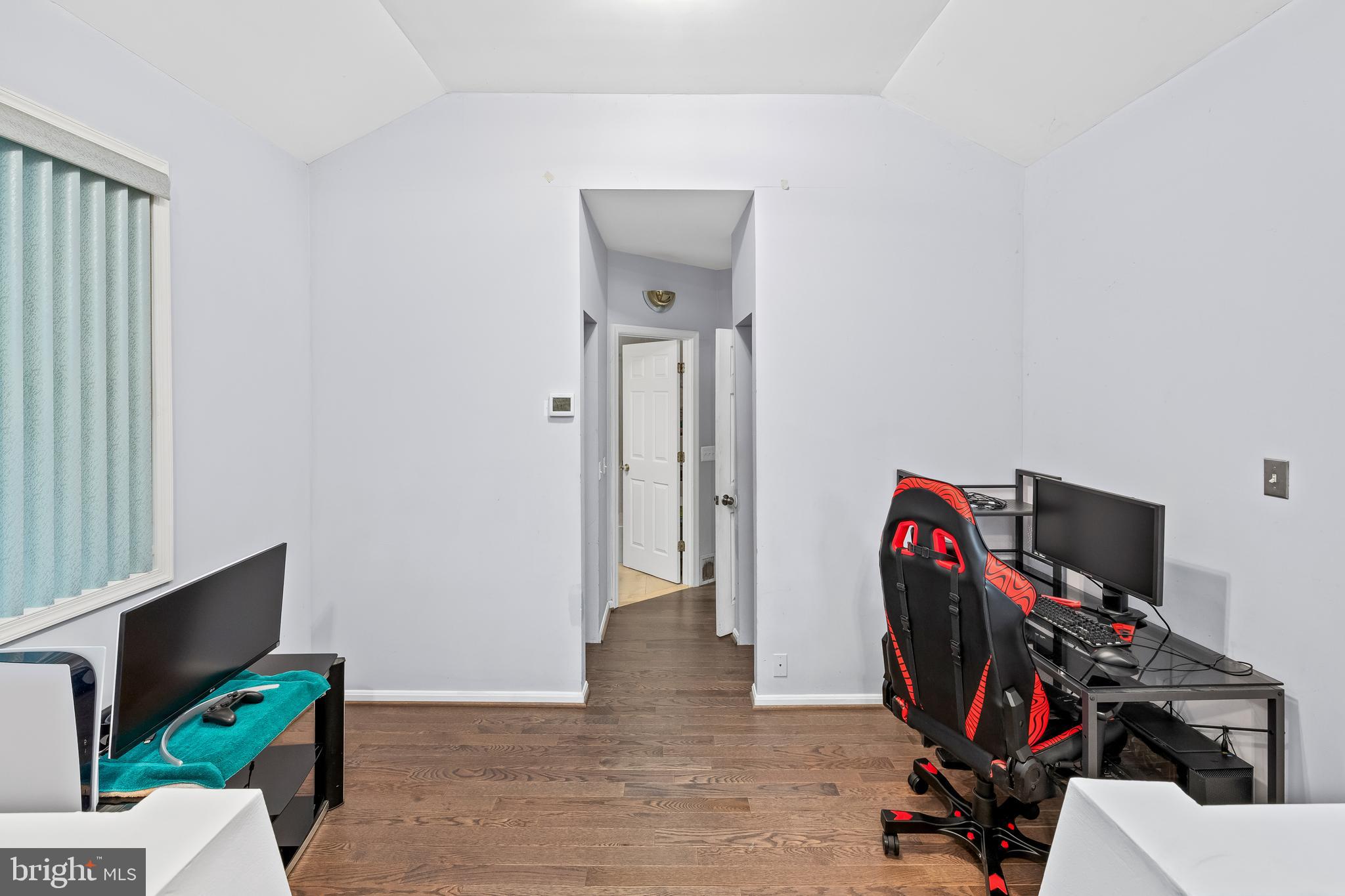 ELLISON HEIGHTS - Residential