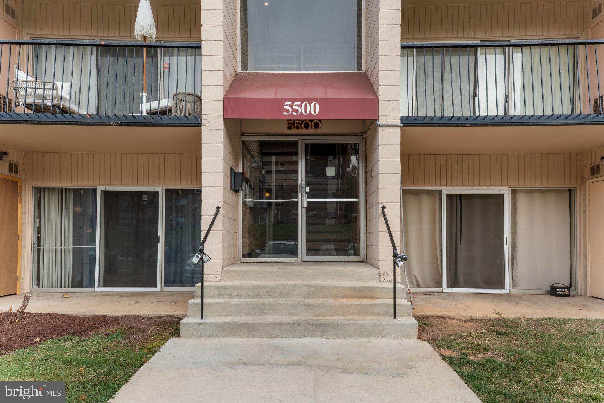 FRENCHMANS CREEK - Residential Lease