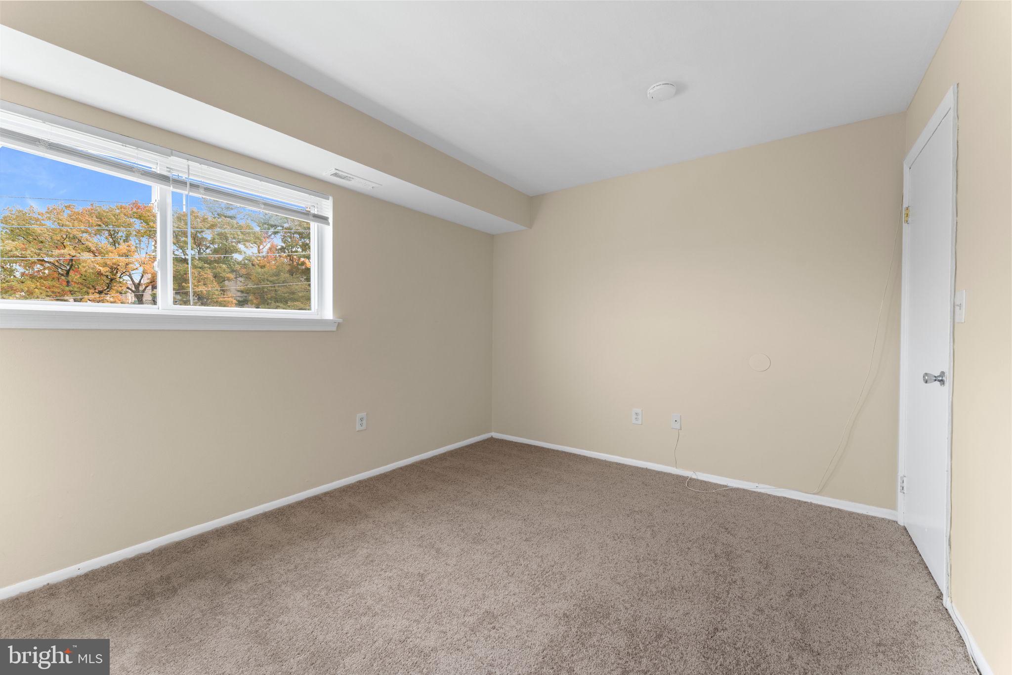 FRENCHMANS CREEK - Residential Lease