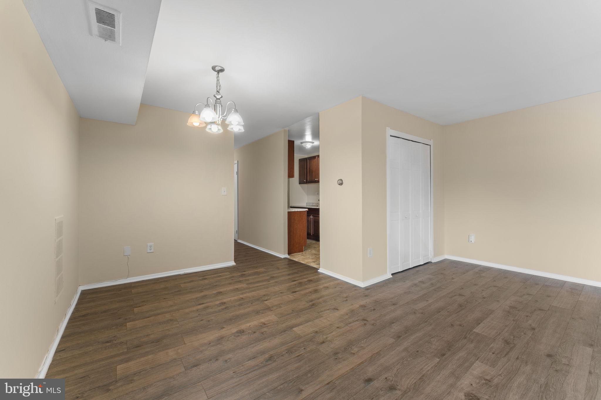 FRENCHMANS CREEK - Residential Lease