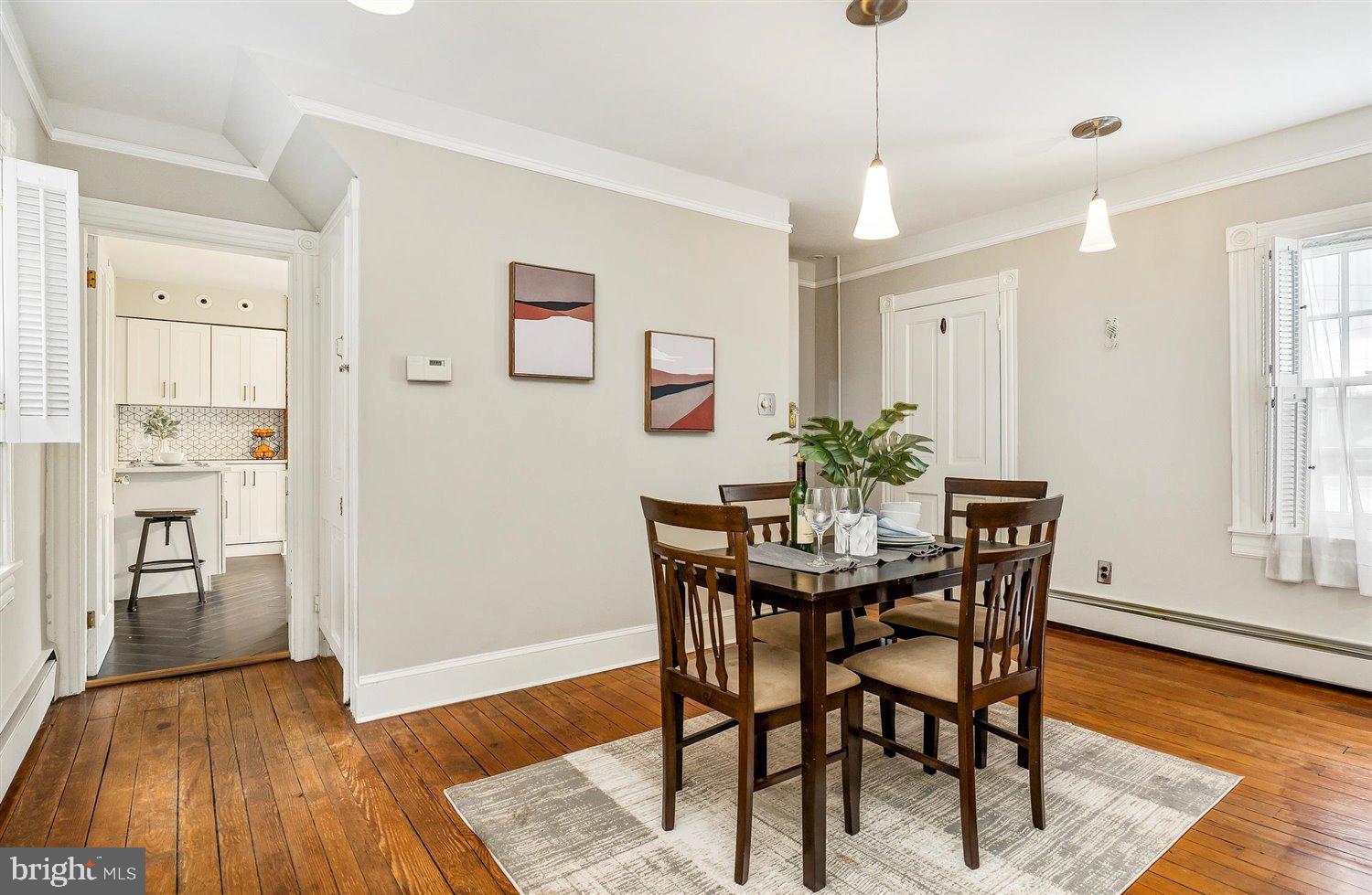 LAKE ROLAND - Residential