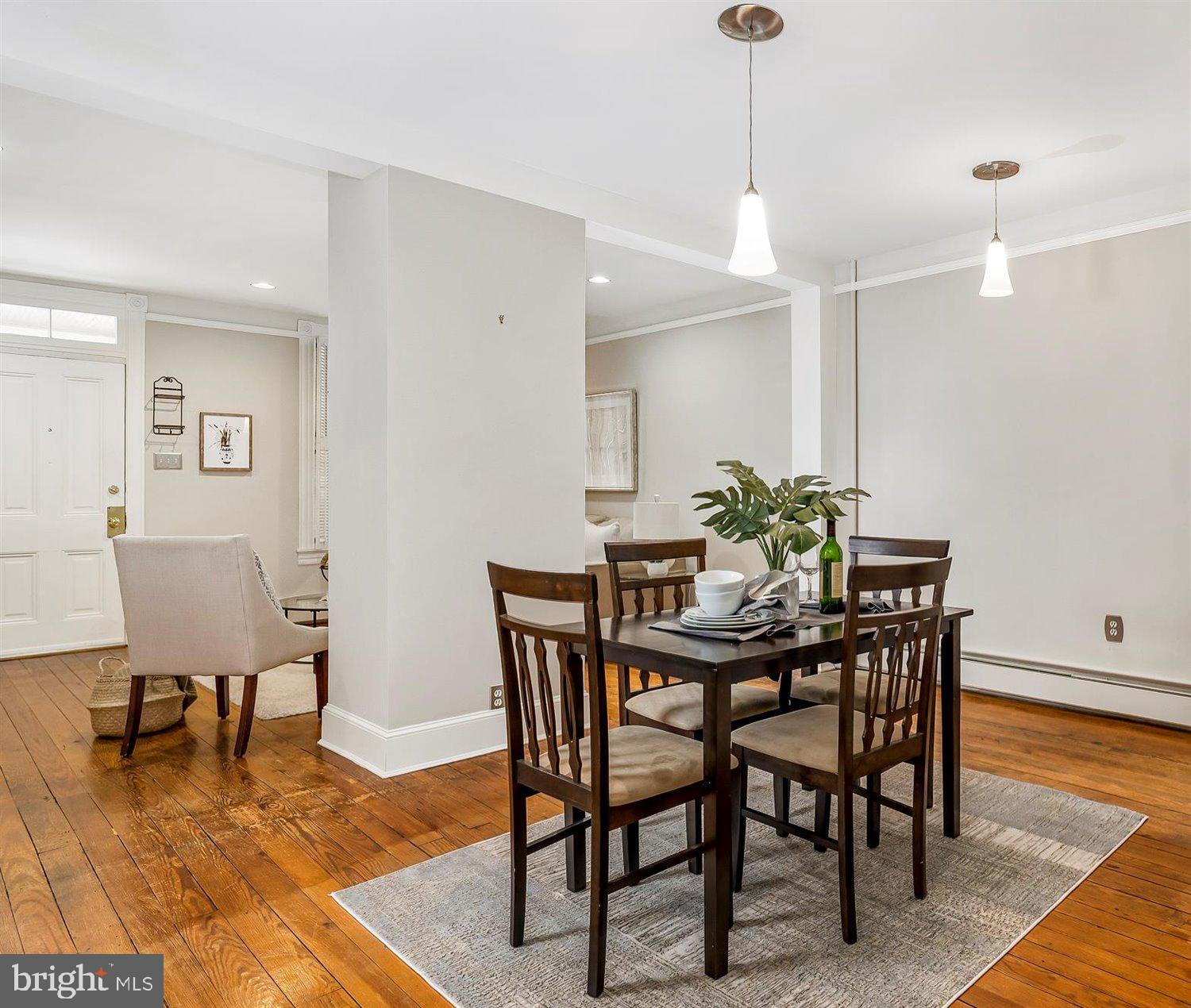 LAKE ROLAND - Residential