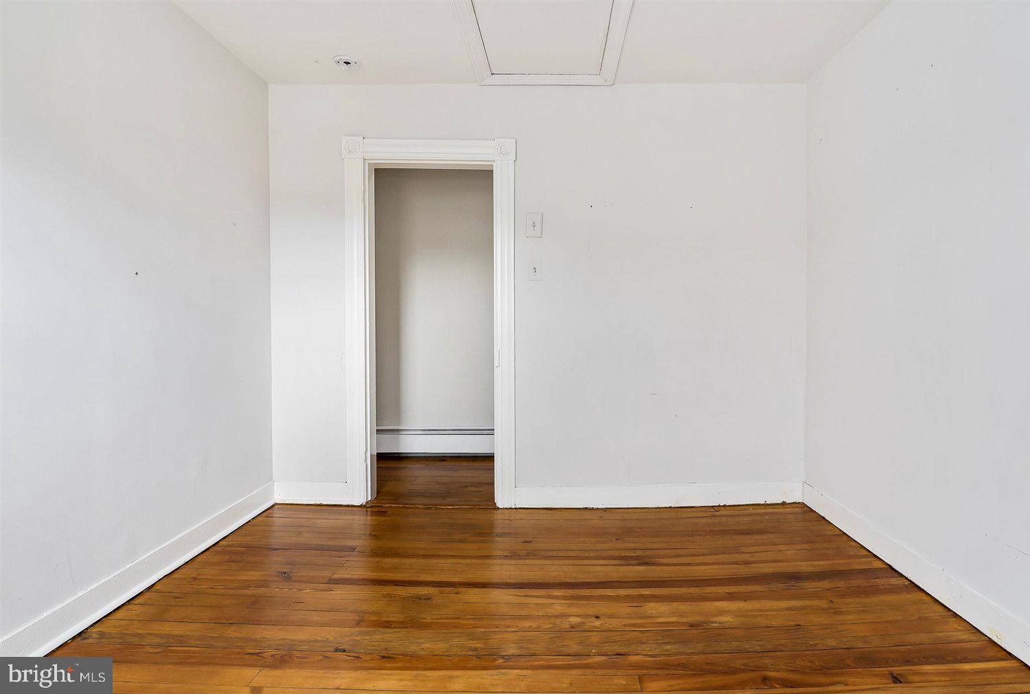 LAKE ROLAND - Residential