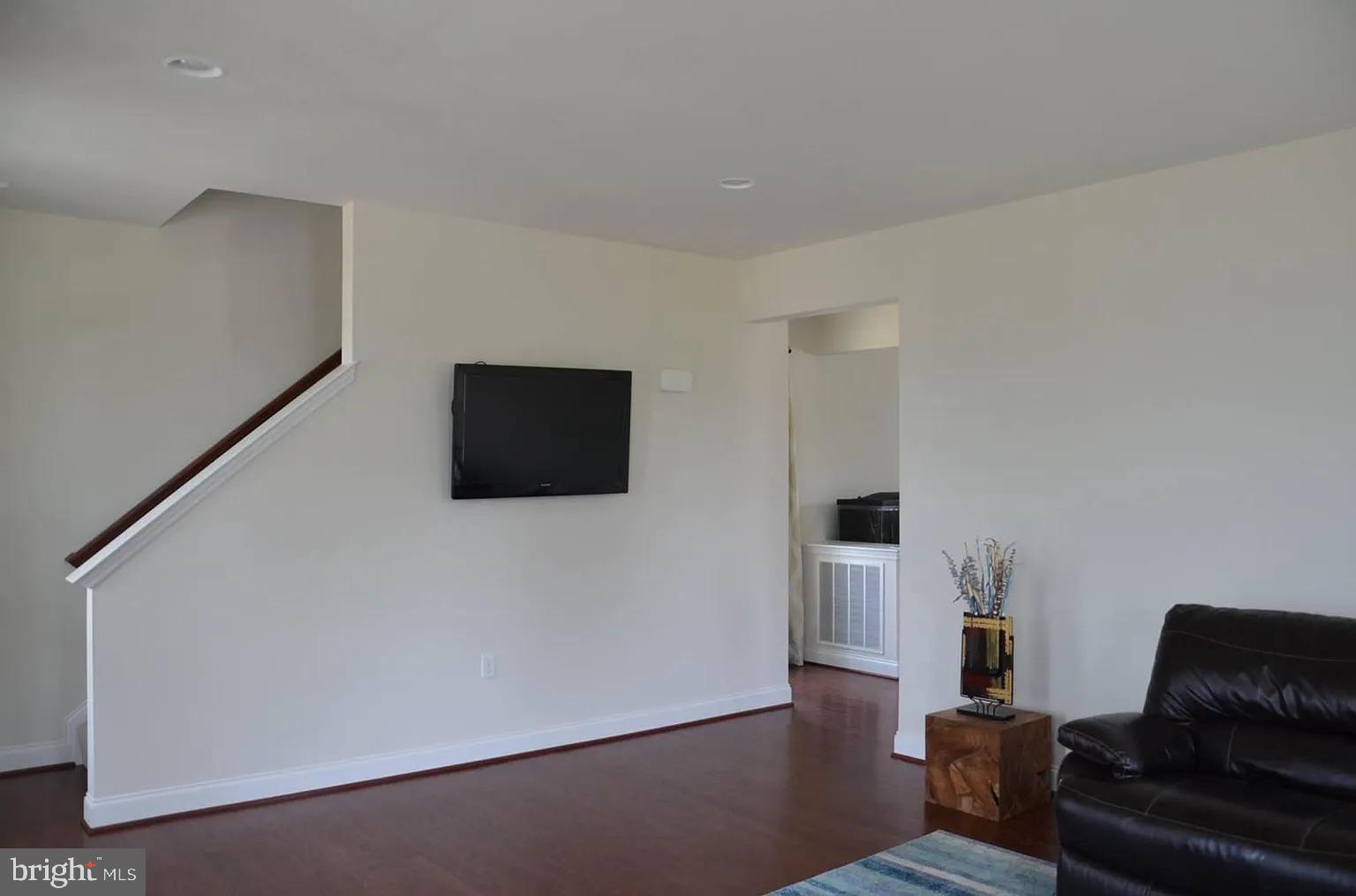 ARCONA ESTATES - Residential Lease