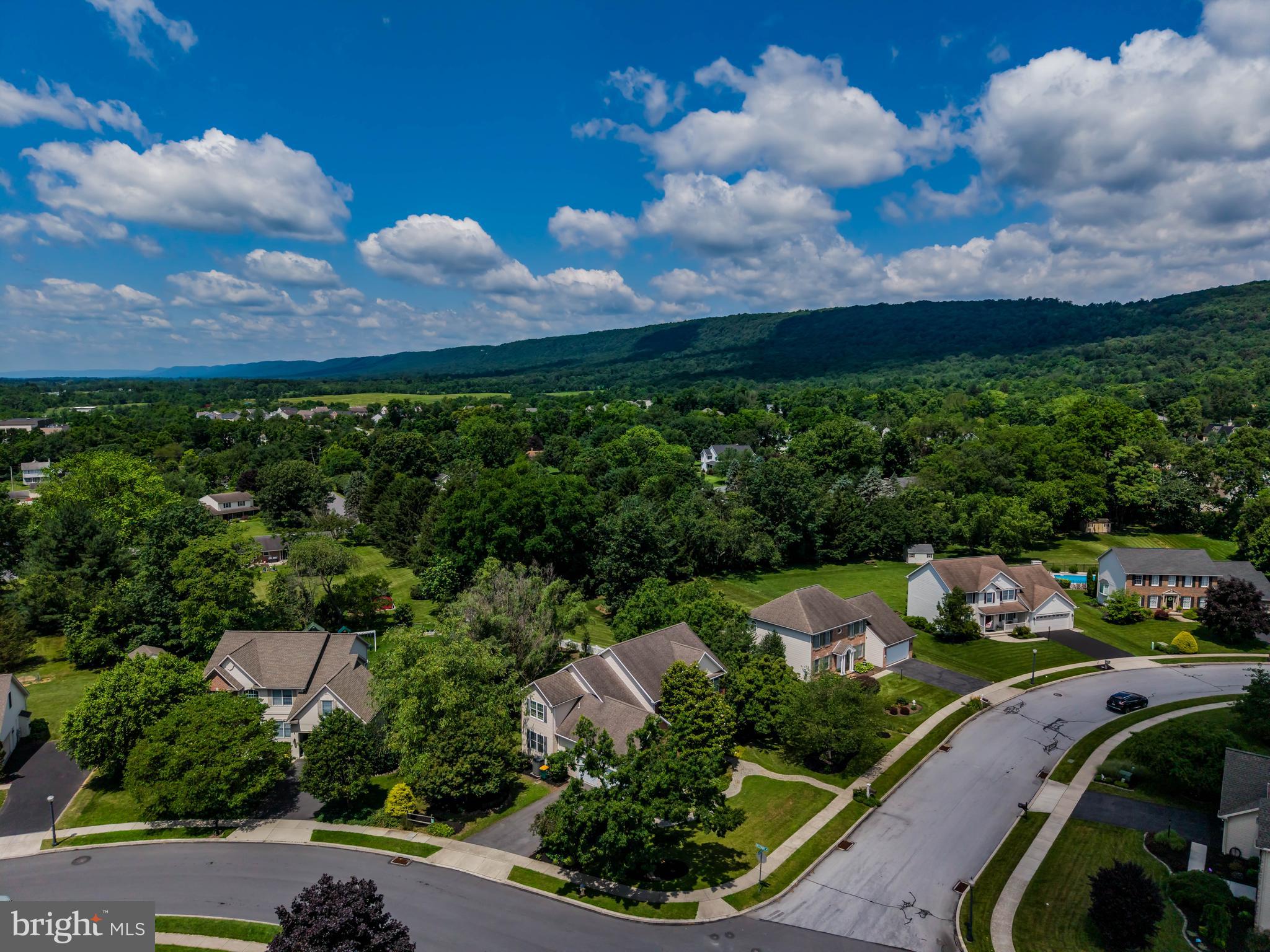 WESTBURY - Residential