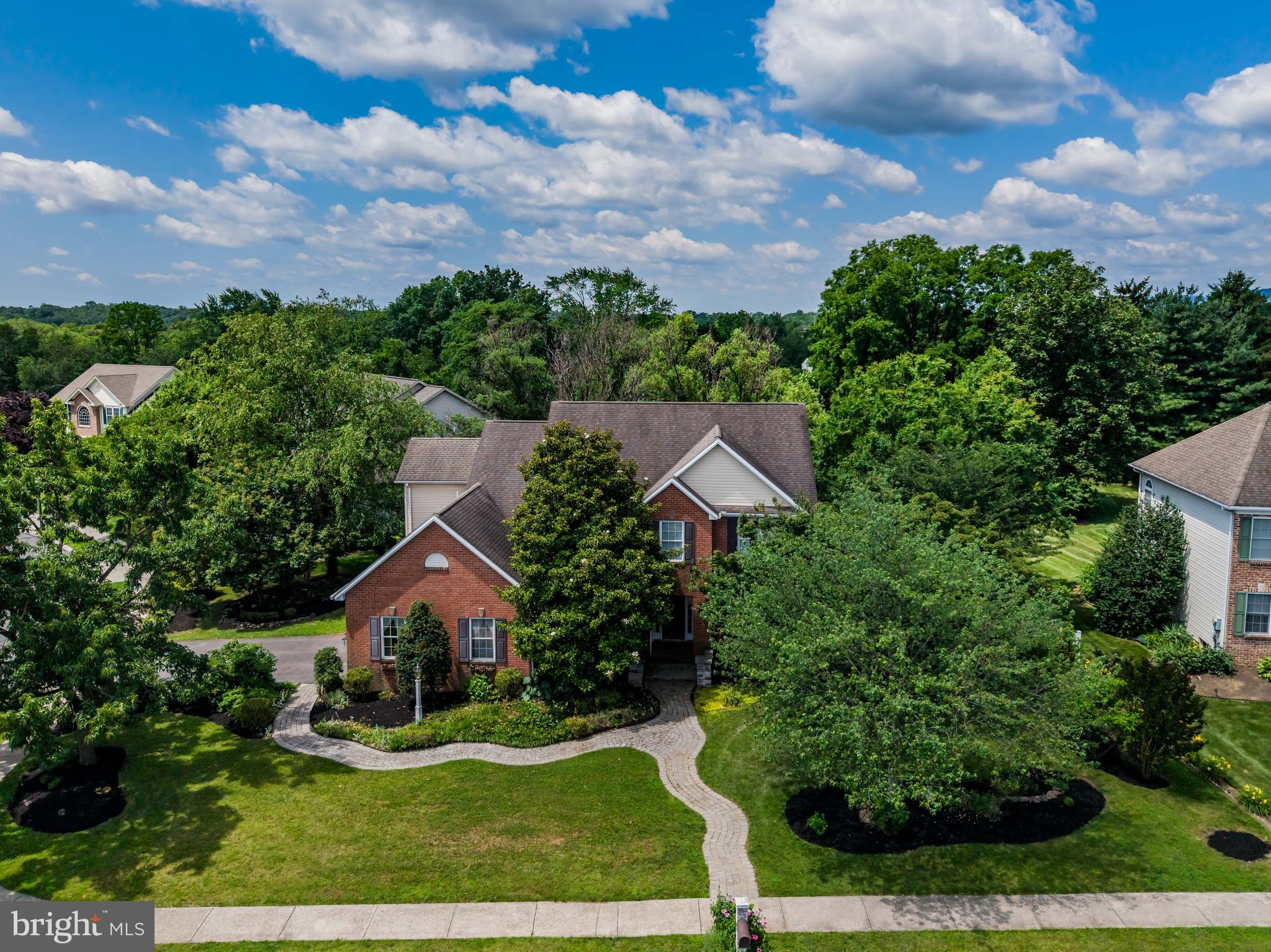 WESTBURY - Residential