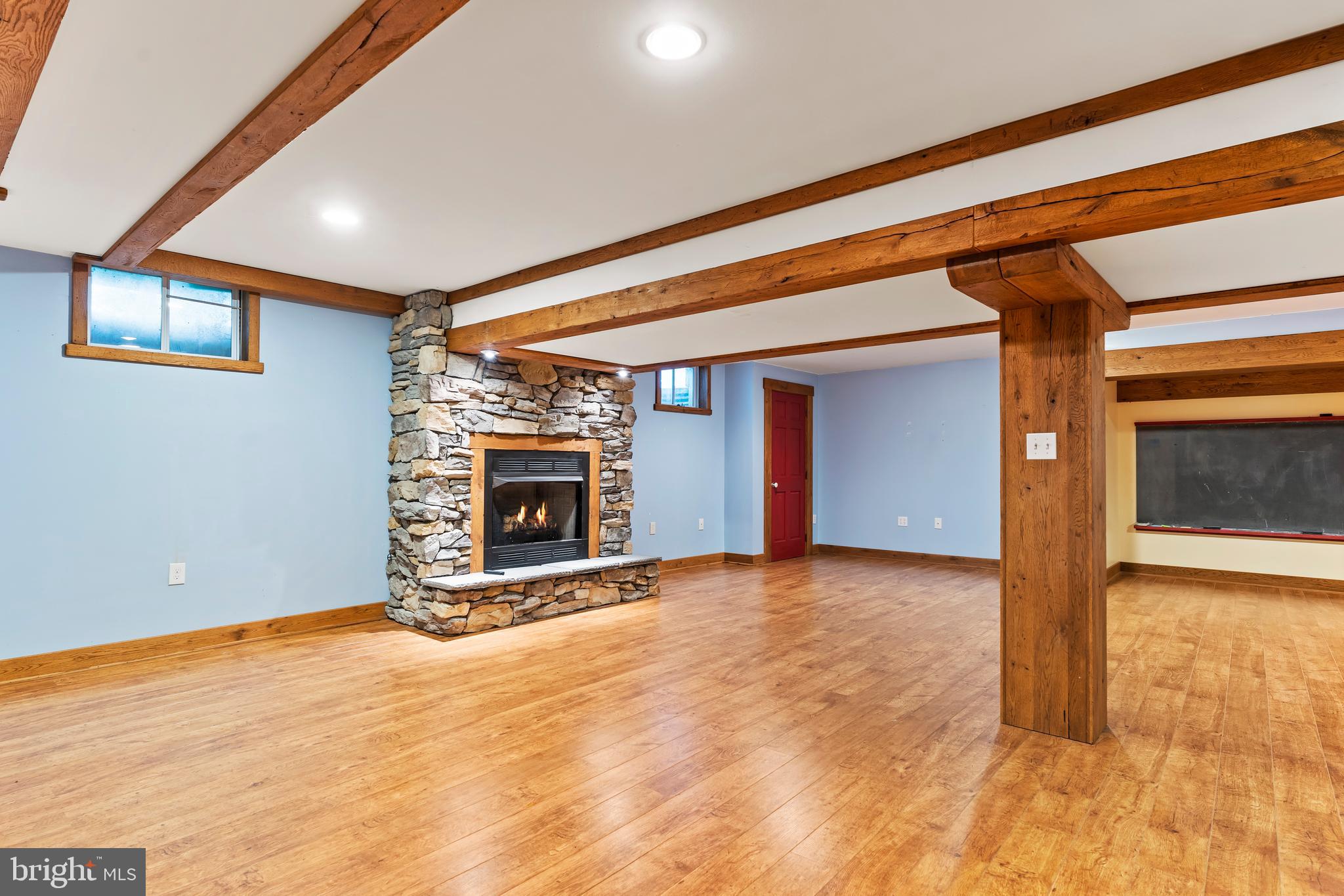 WESTBURY - Residential