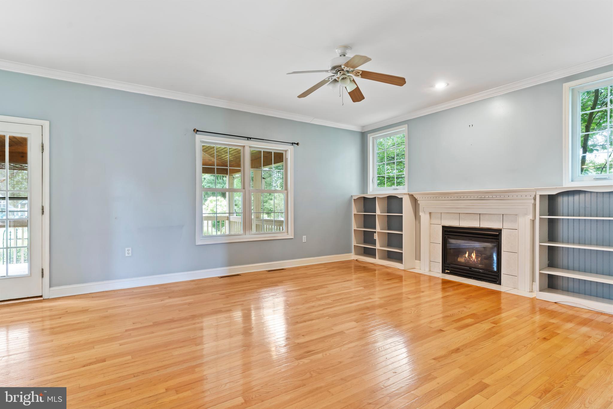 WESTBURY - Residential