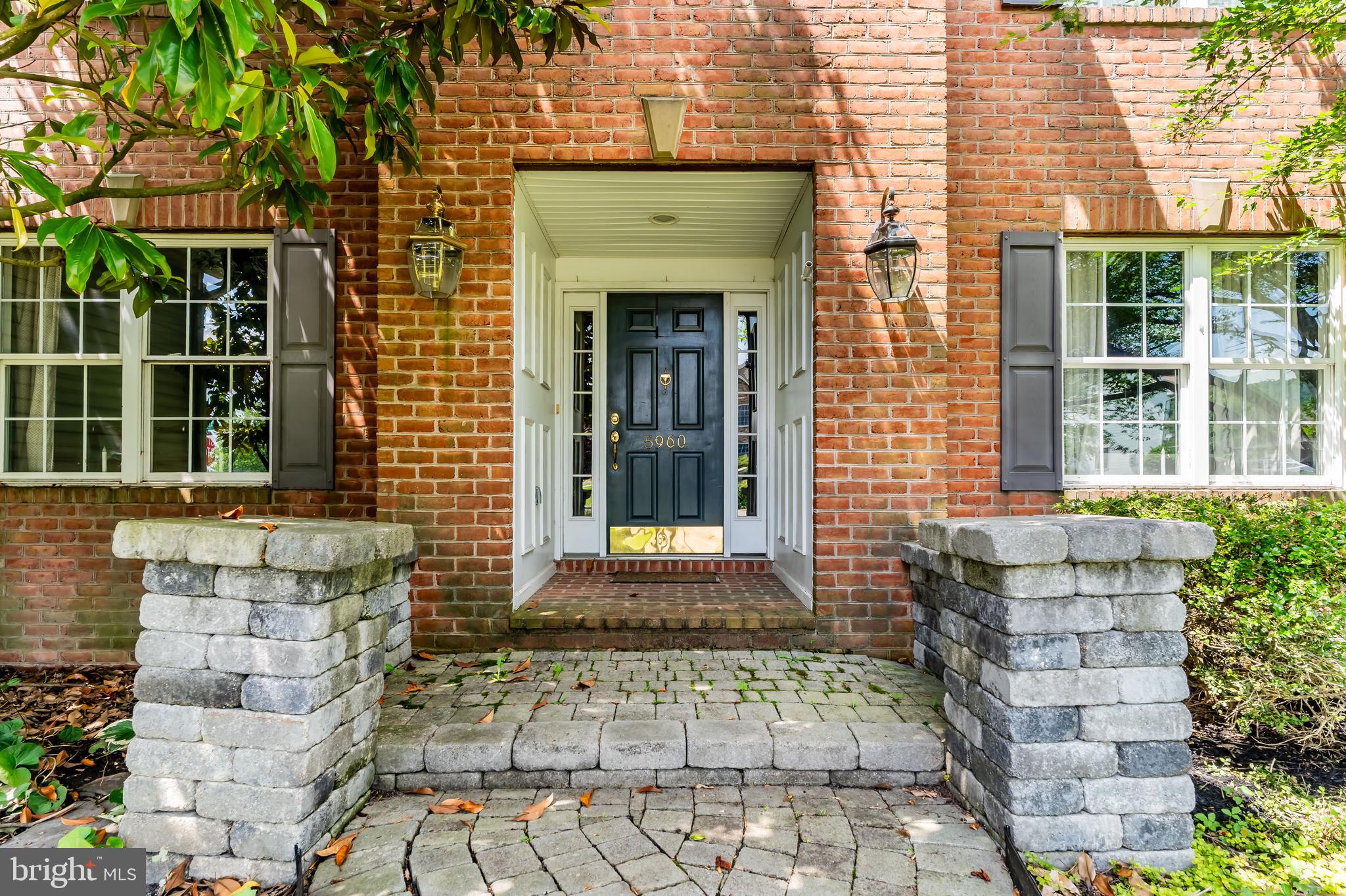 5960 HUNTINGTON COMMONS