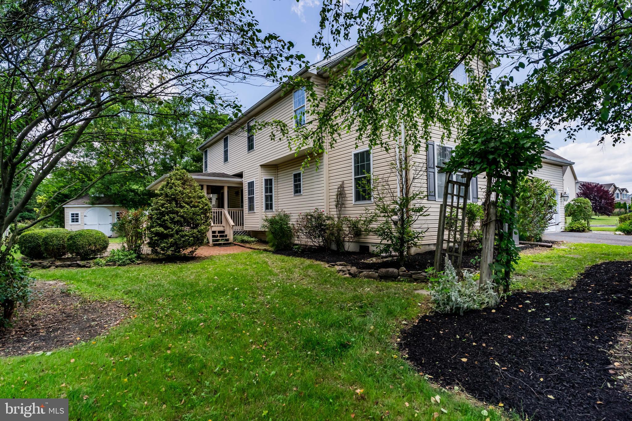 WESTBURY - Residential