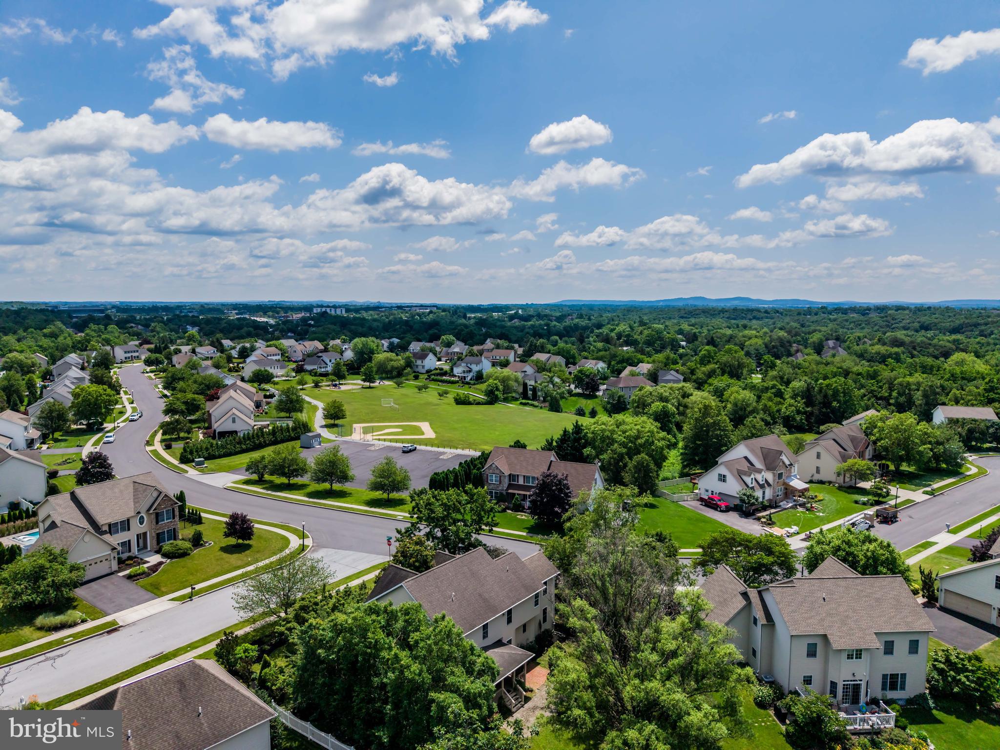 WESTBURY - Residential