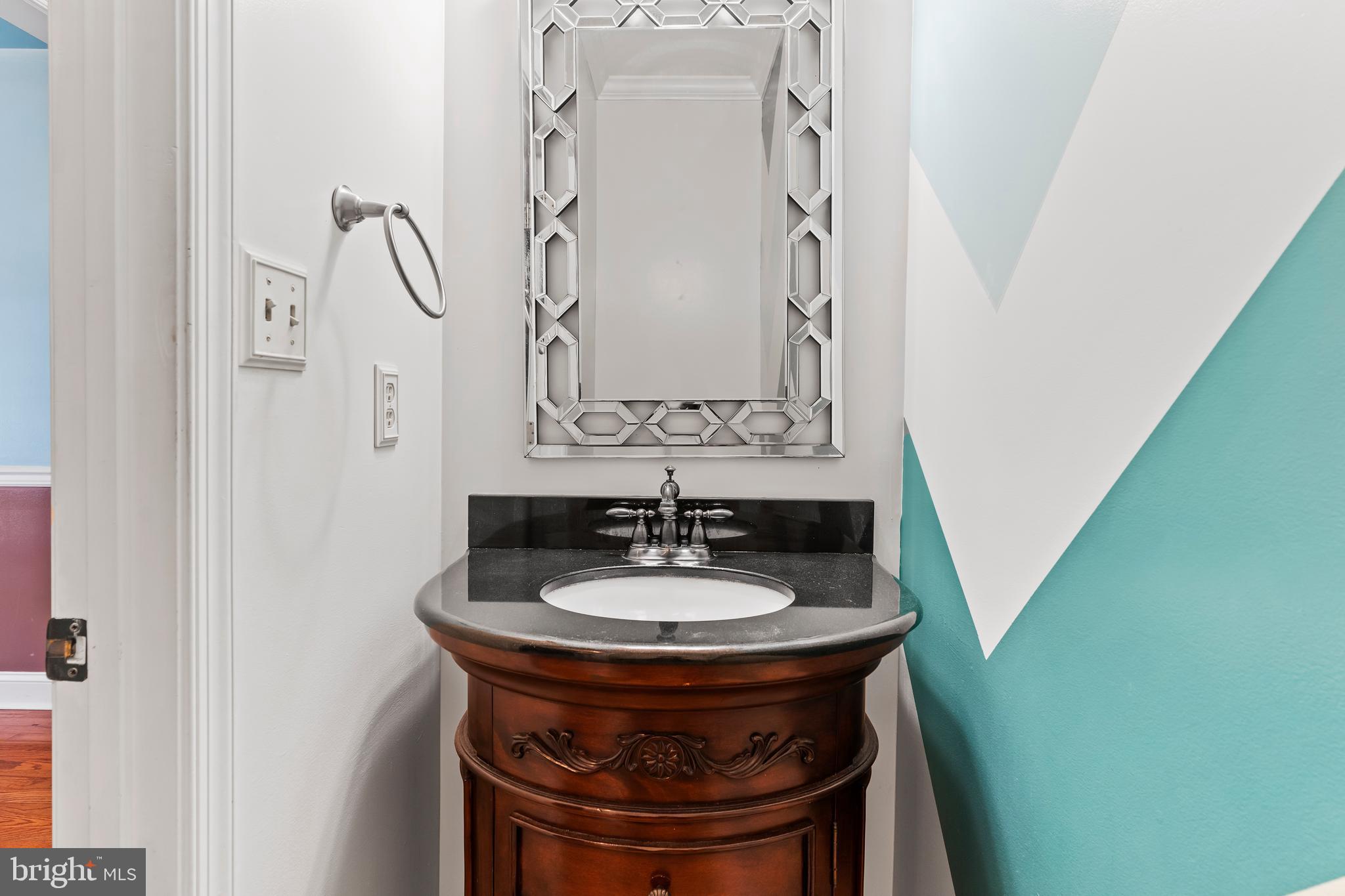 WESTBURY - Residential