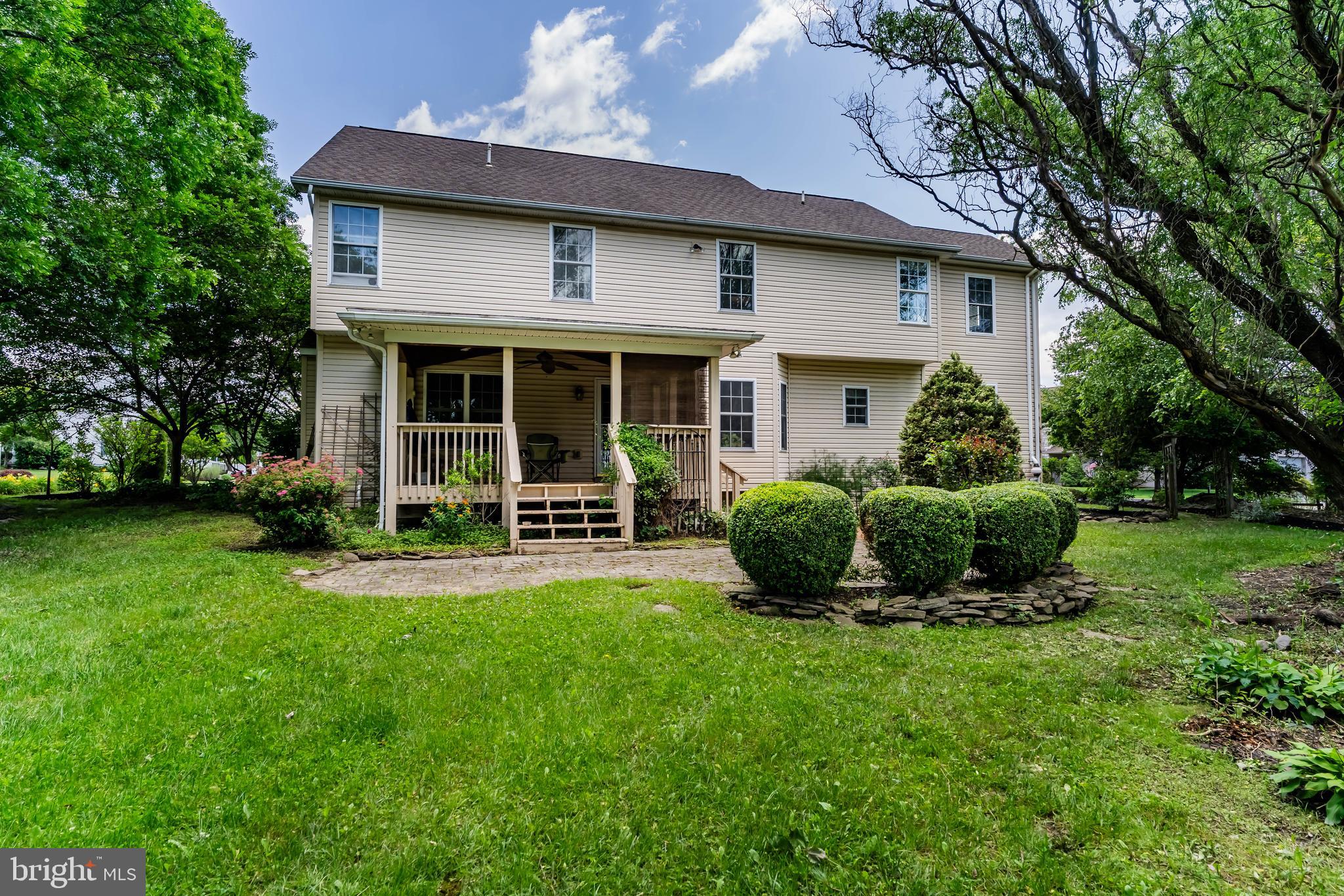 5960 HUNTINGTON COMMONS