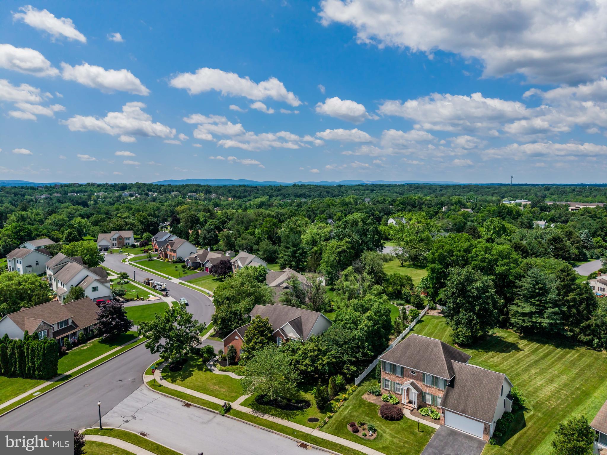 WESTBURY - Residential