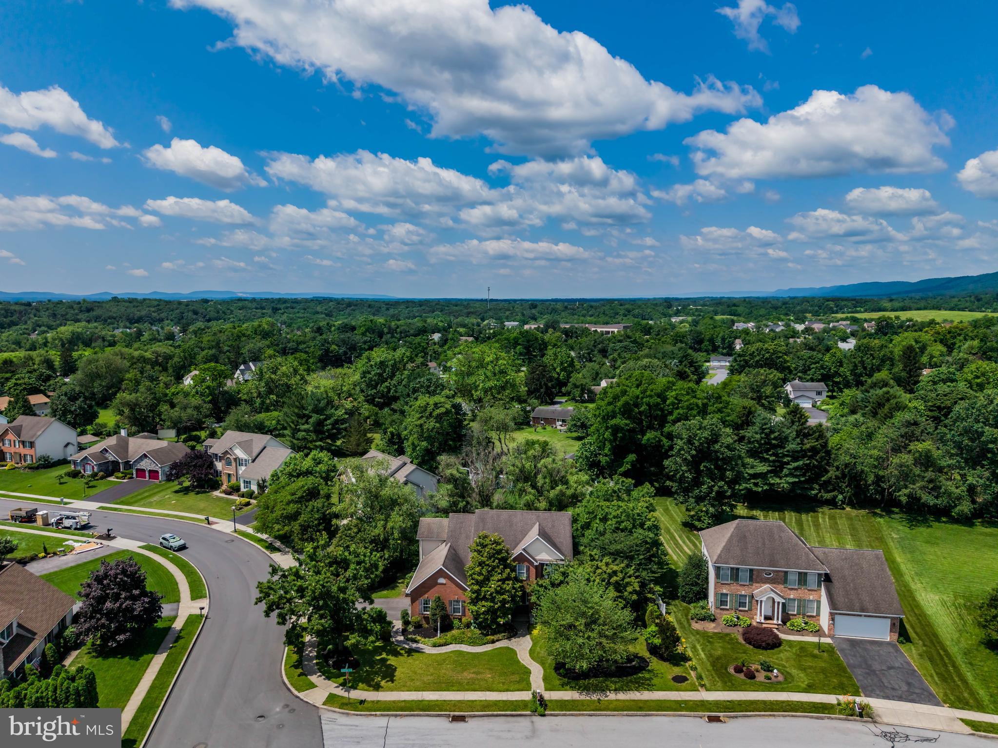 WESTBURY - Residential