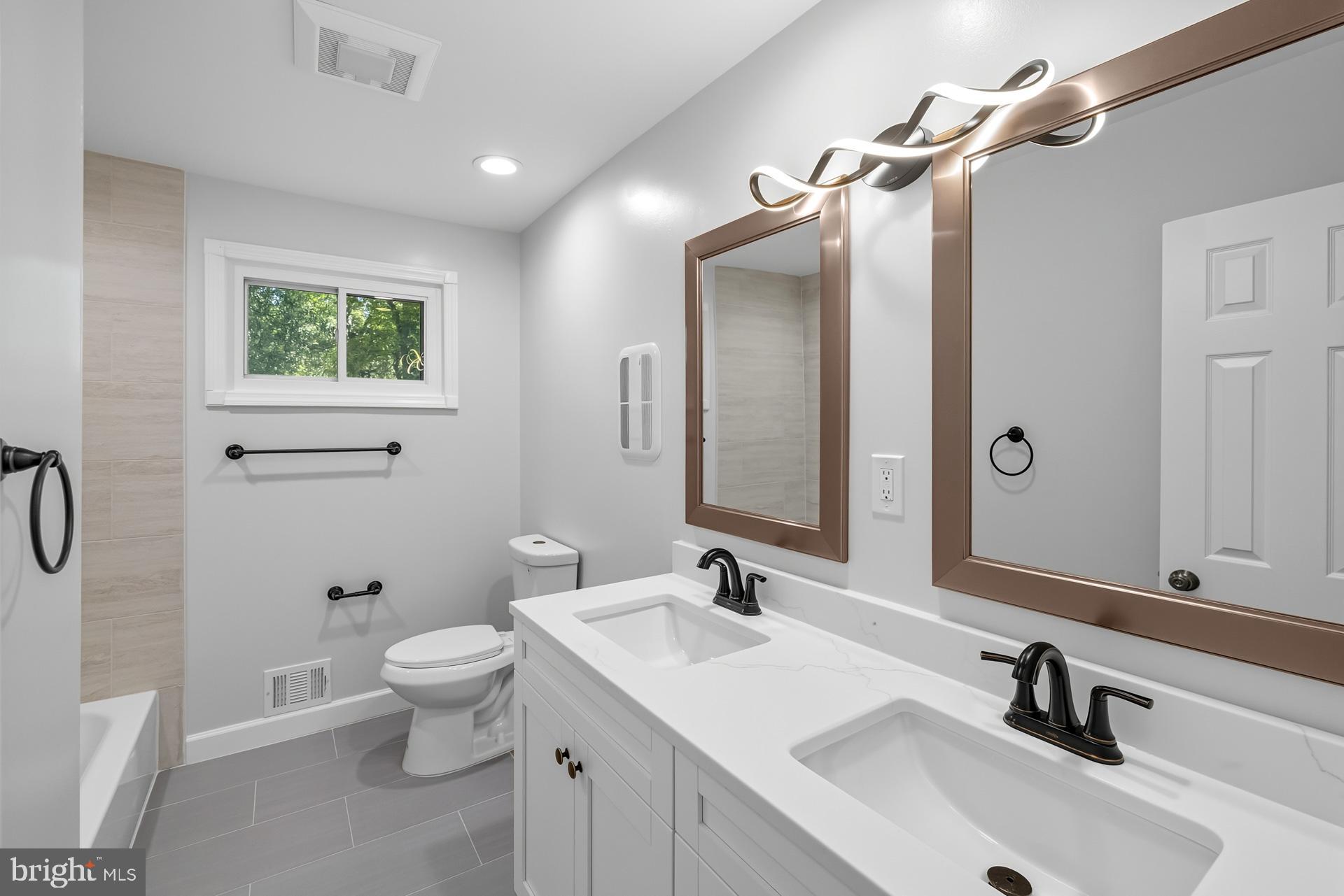 BOXWOOD VILLAGE - Residential