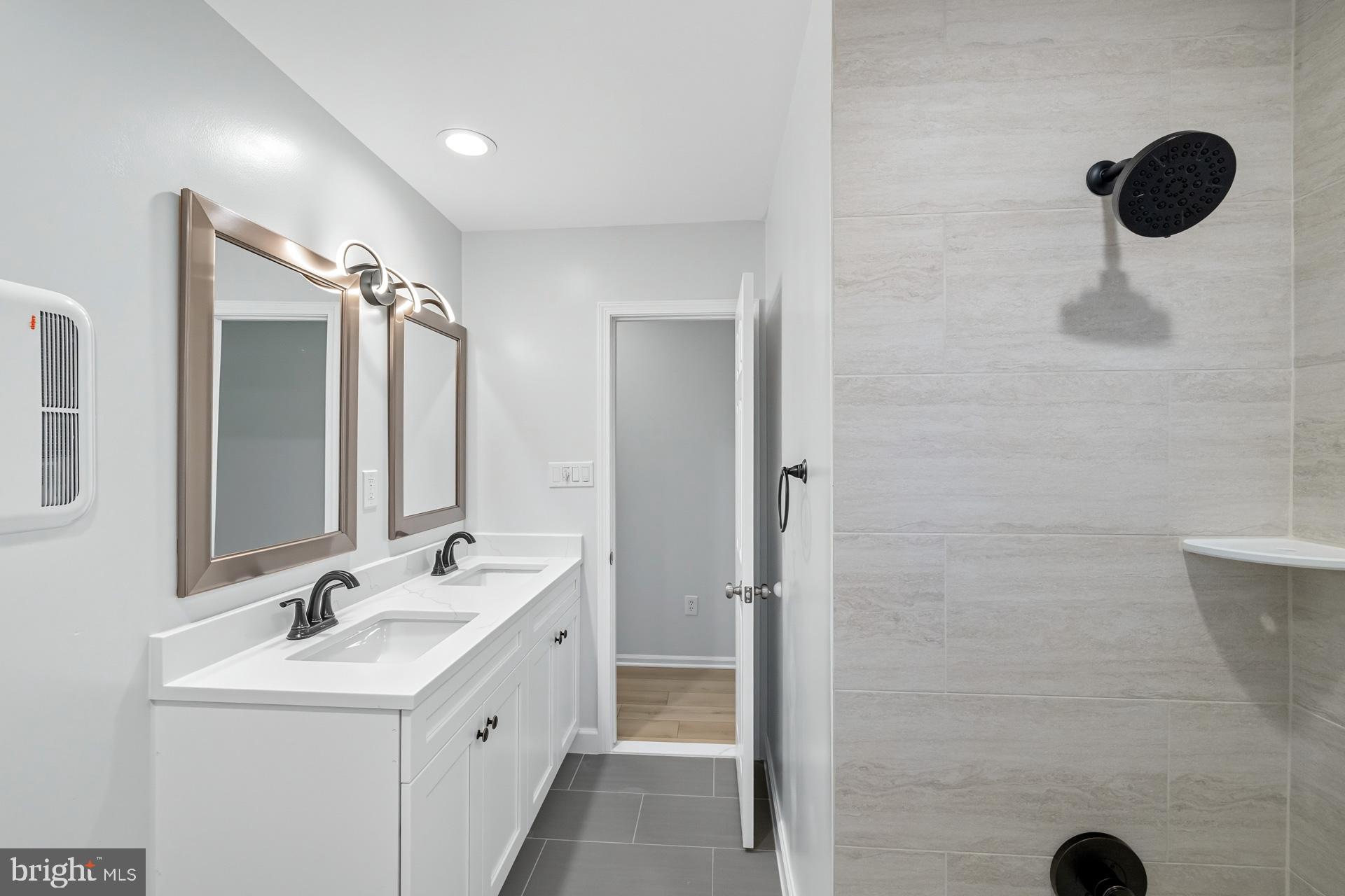 BOXWOOD VILLAGE - Residential