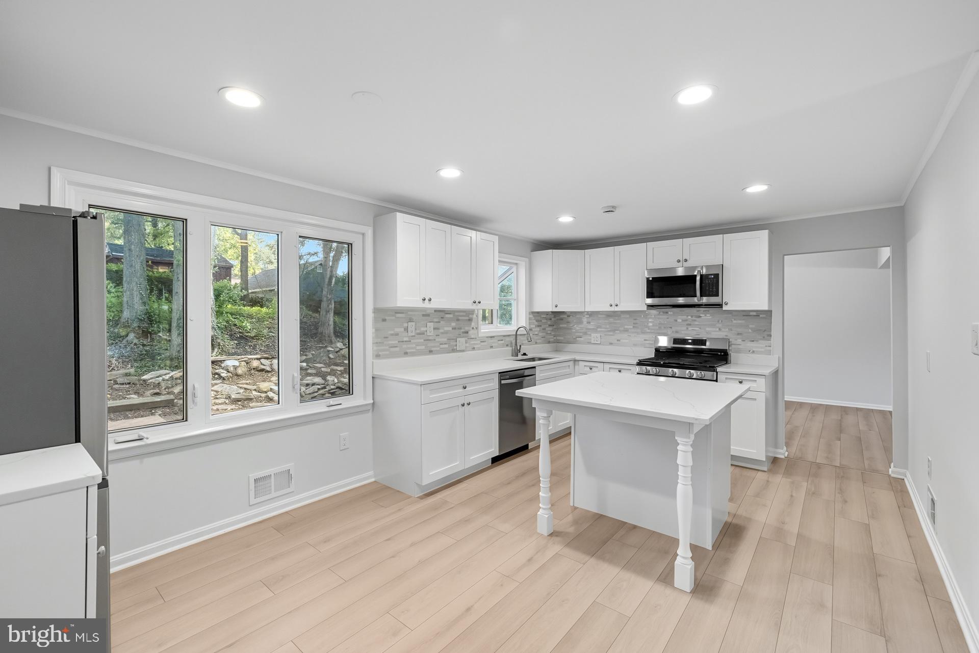 BOXWOOD VILLAGE - Residential