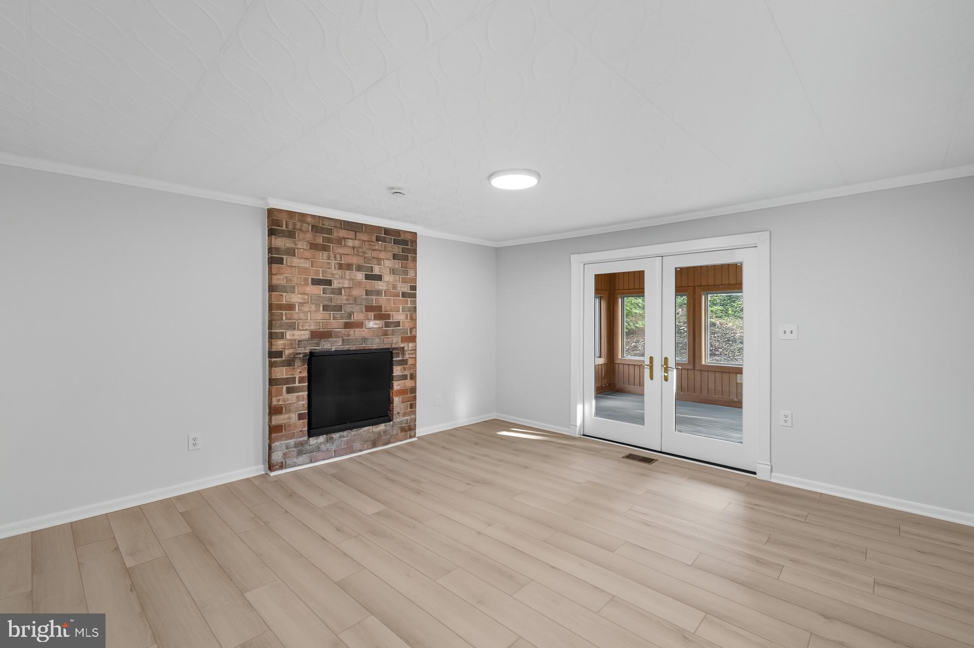 BOXWOOD VILLAGE - Residential