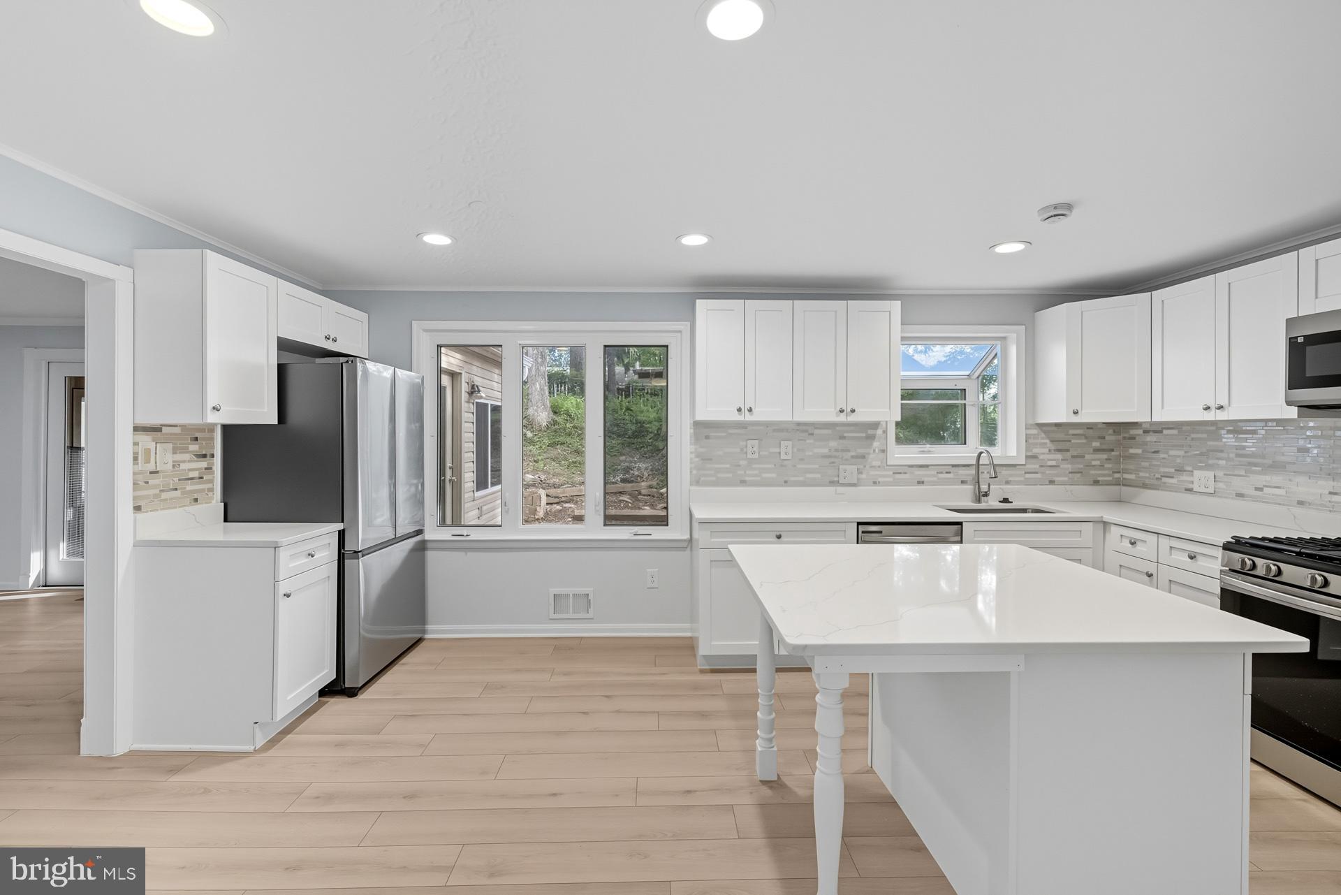 BOXWOOD VILLAGE - Residential