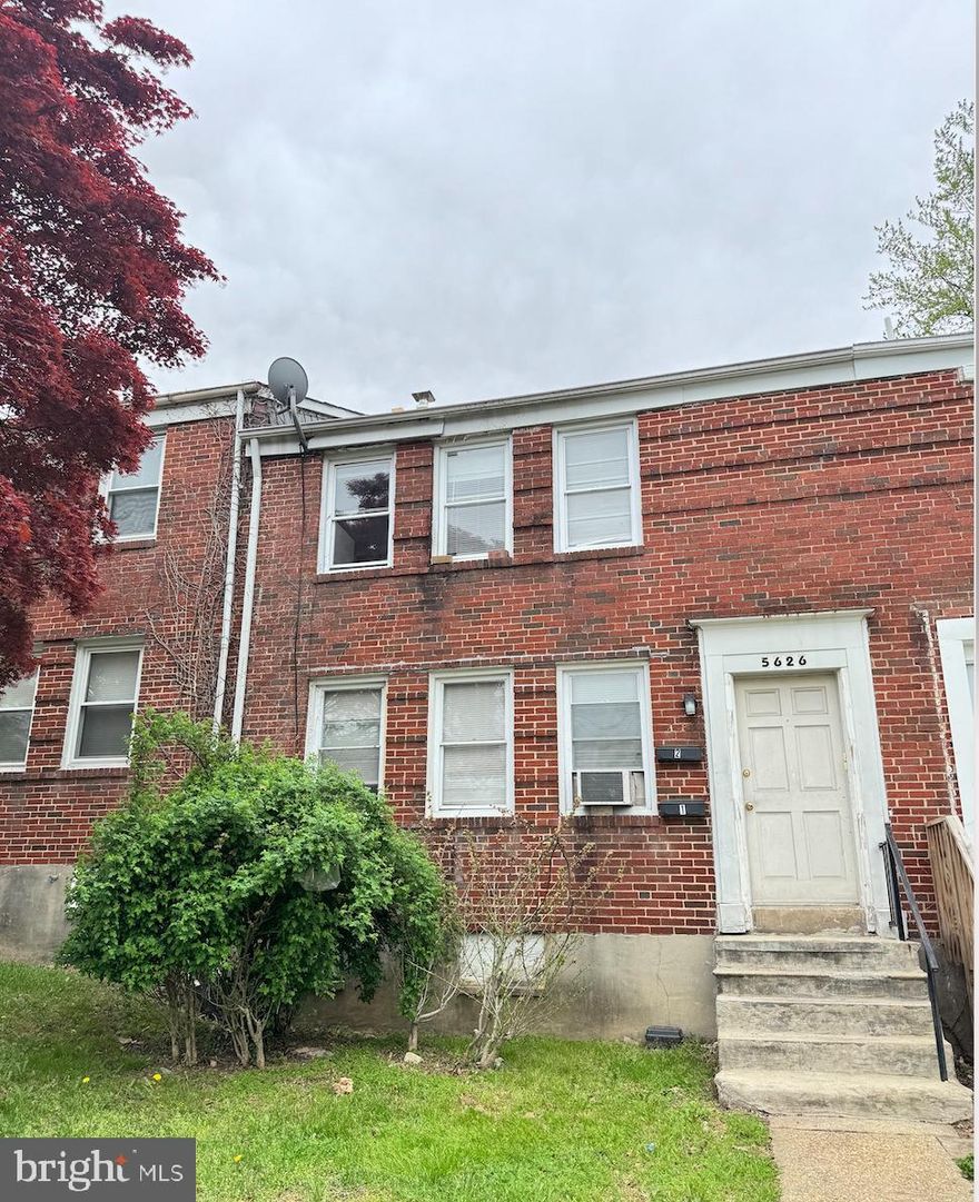 Just reduced to $1,000/month! Welcome to 5626 Midwood Ave #2, a freshly painted 2-bedroom, 1-bath unit located in a quiet, well-maintained building. This bright and spacious apartment features hardwood floors, ample natural light, and a functional layout perfect for comfortable living. Conveniently located near public transportation, parks, and shopping. Move-in ready and priced to lease quickly!