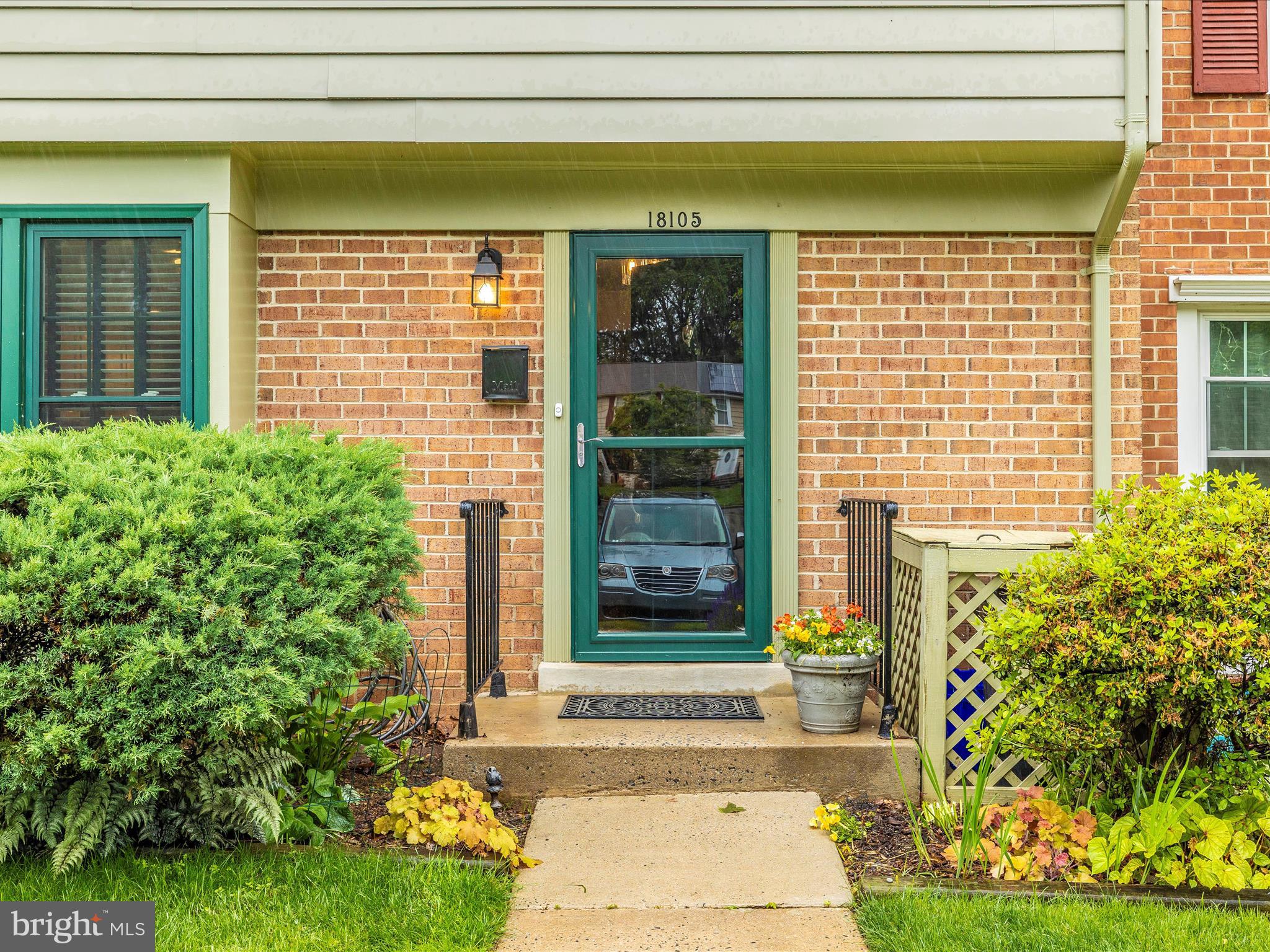 18105 METZ DRIVE