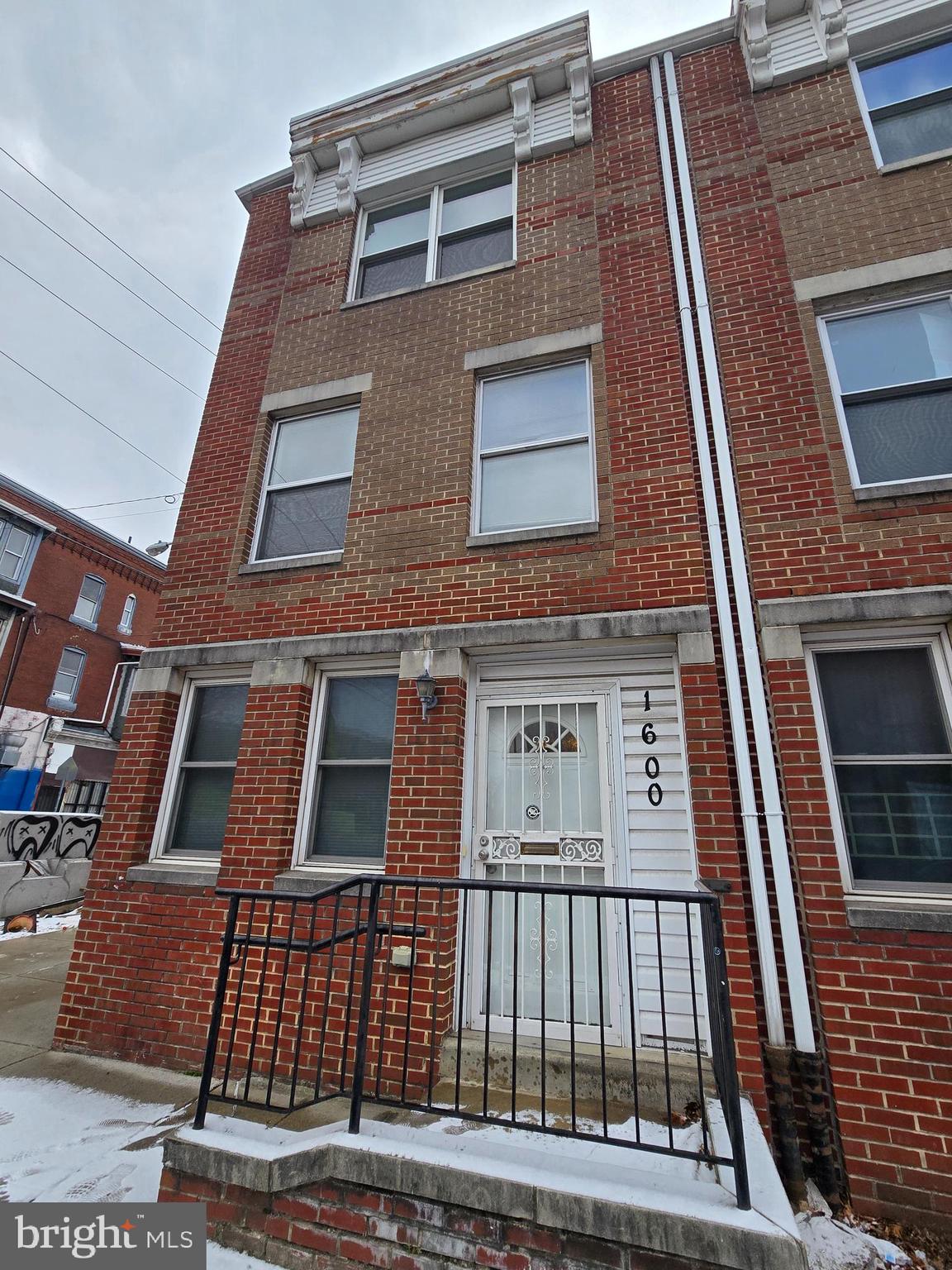 TEMPLE UNIVERSITY - Residential Lease