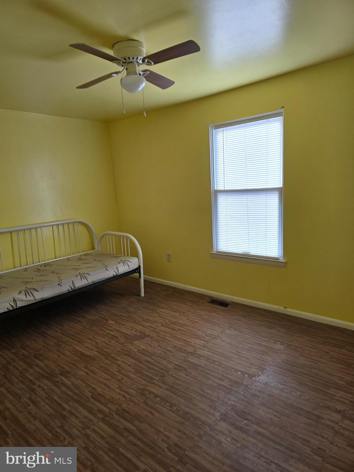 TEMPLE UNIVERSITY - Residential Lease