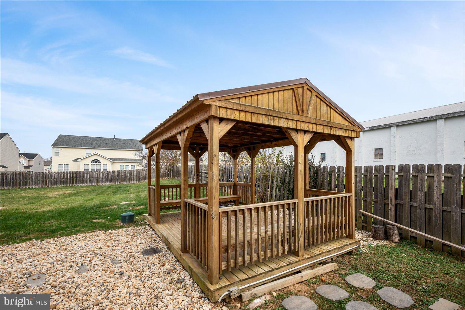 DEMORY FARM - Residential