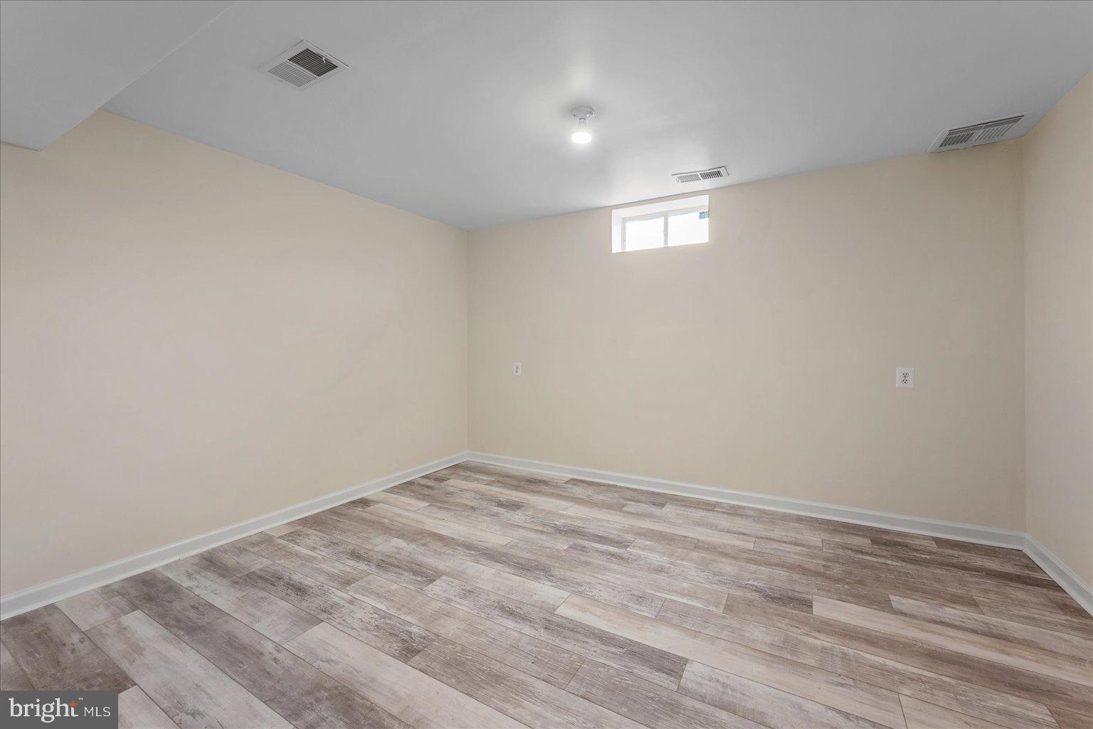 DEMORY FARM - Residential