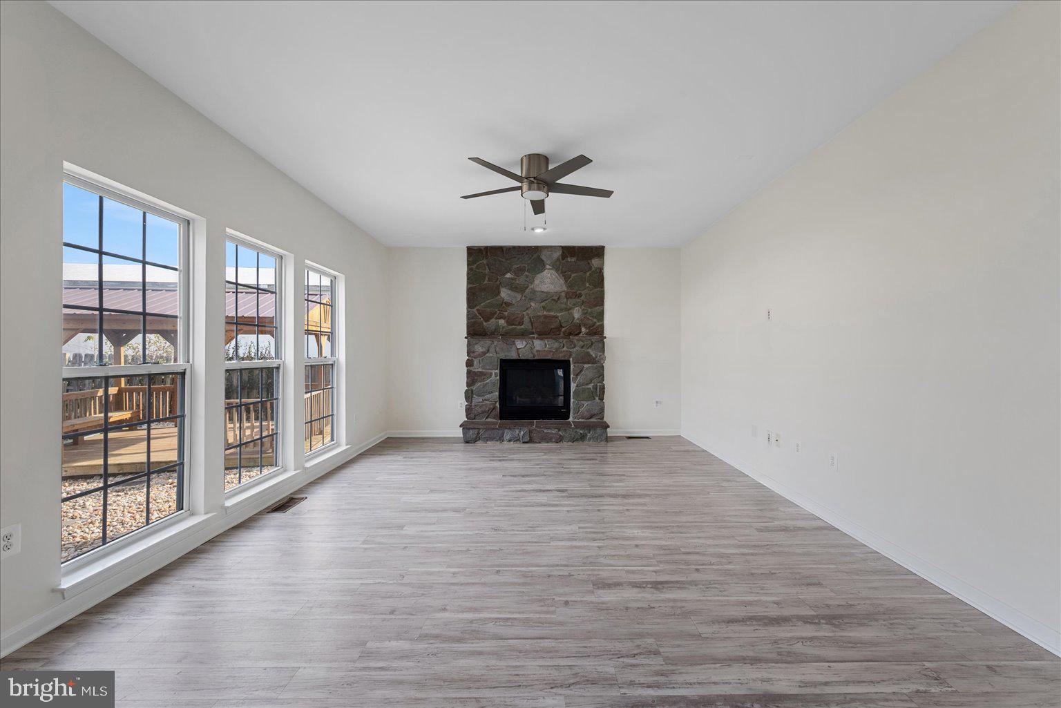 DEMORY FARM - Residential