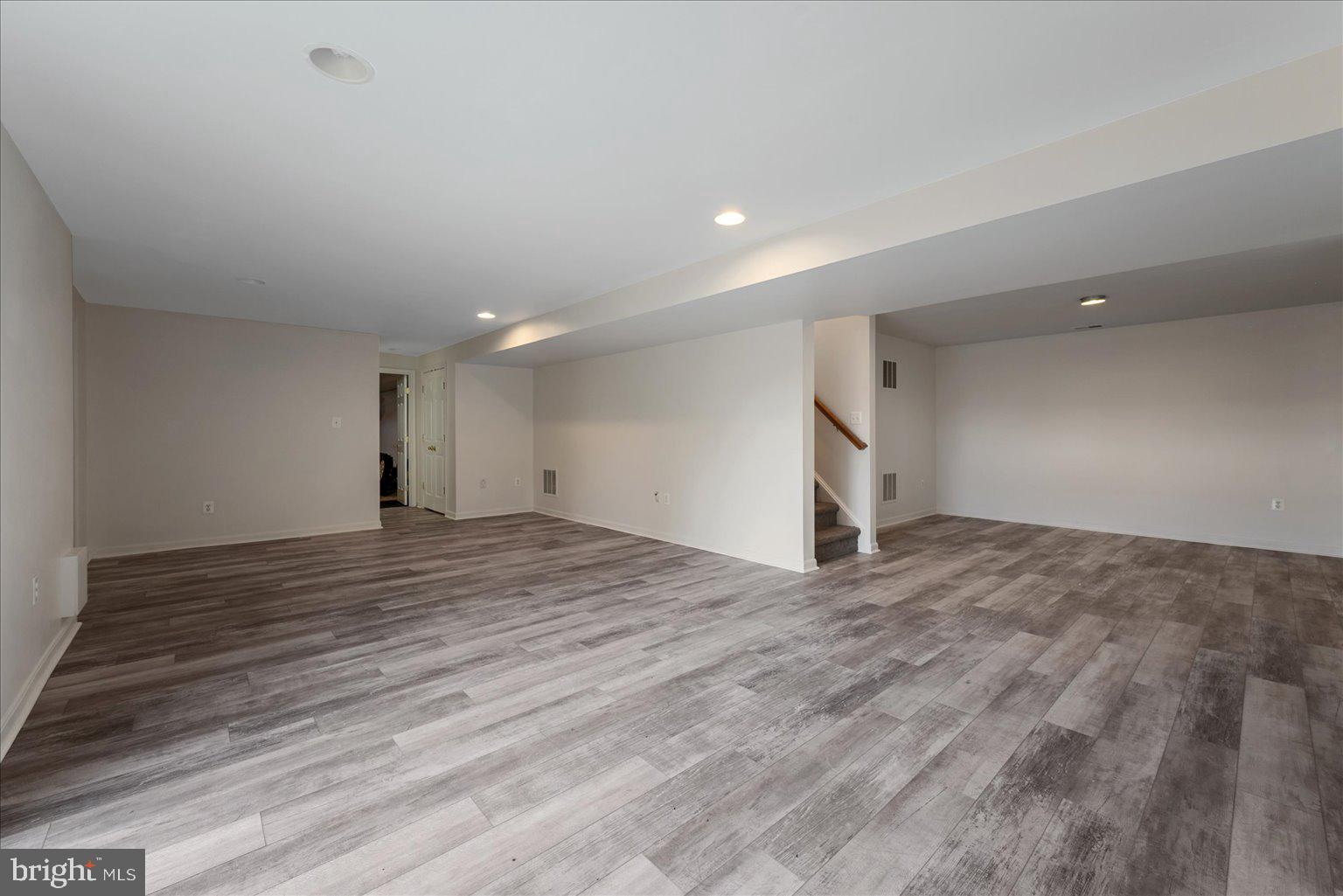 DEMORY FARM - Residential