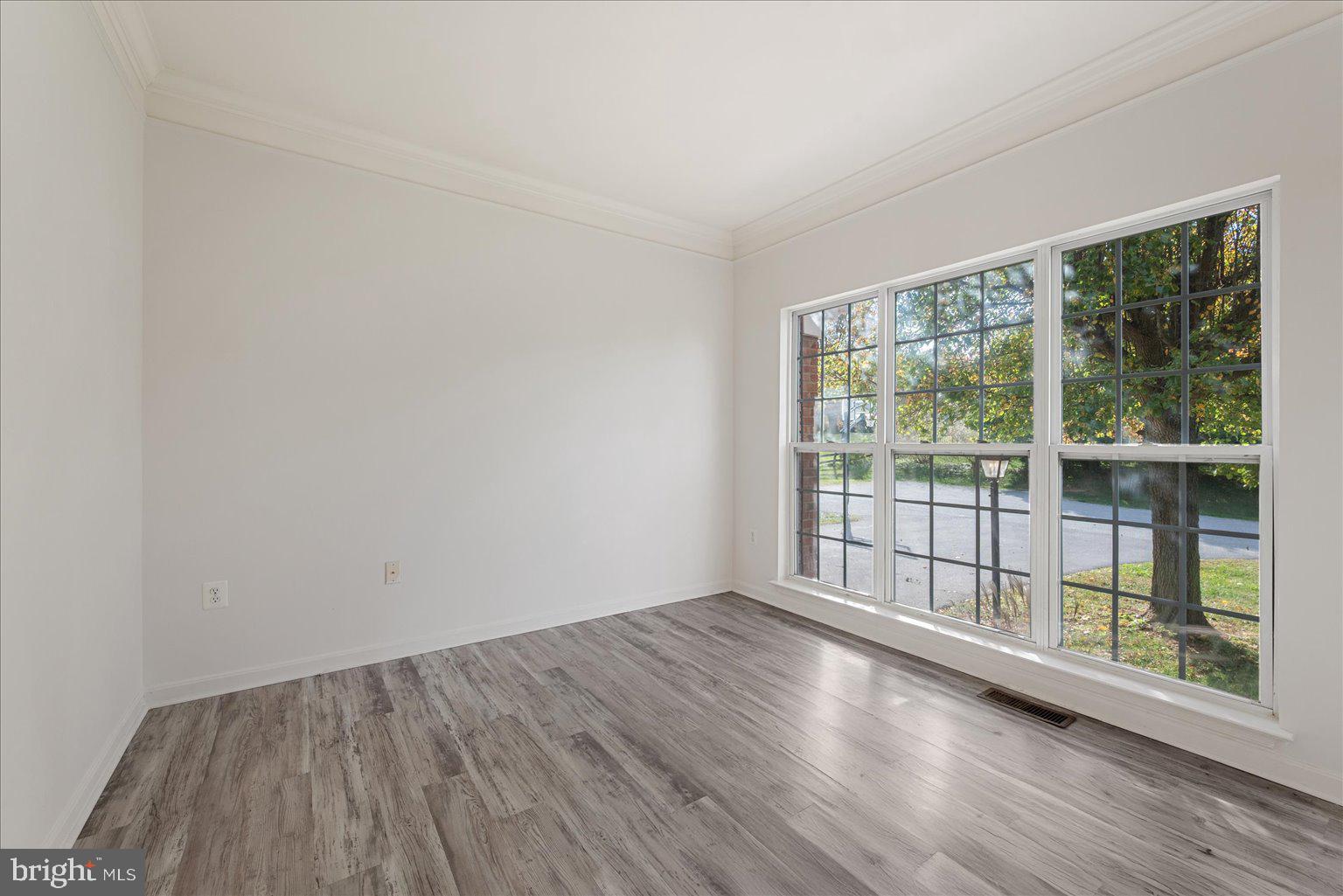 DEMORY FARM - Residential