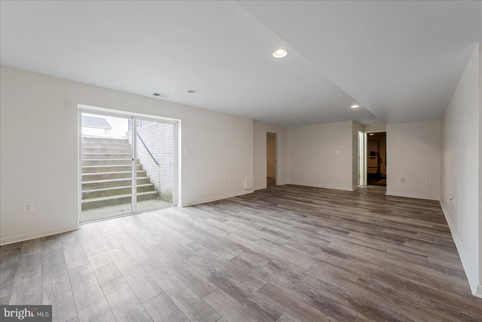 DEMORY FARM - Residential