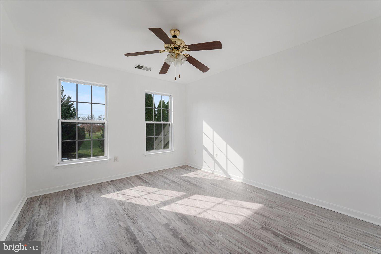 DEMORY FARM - Residential