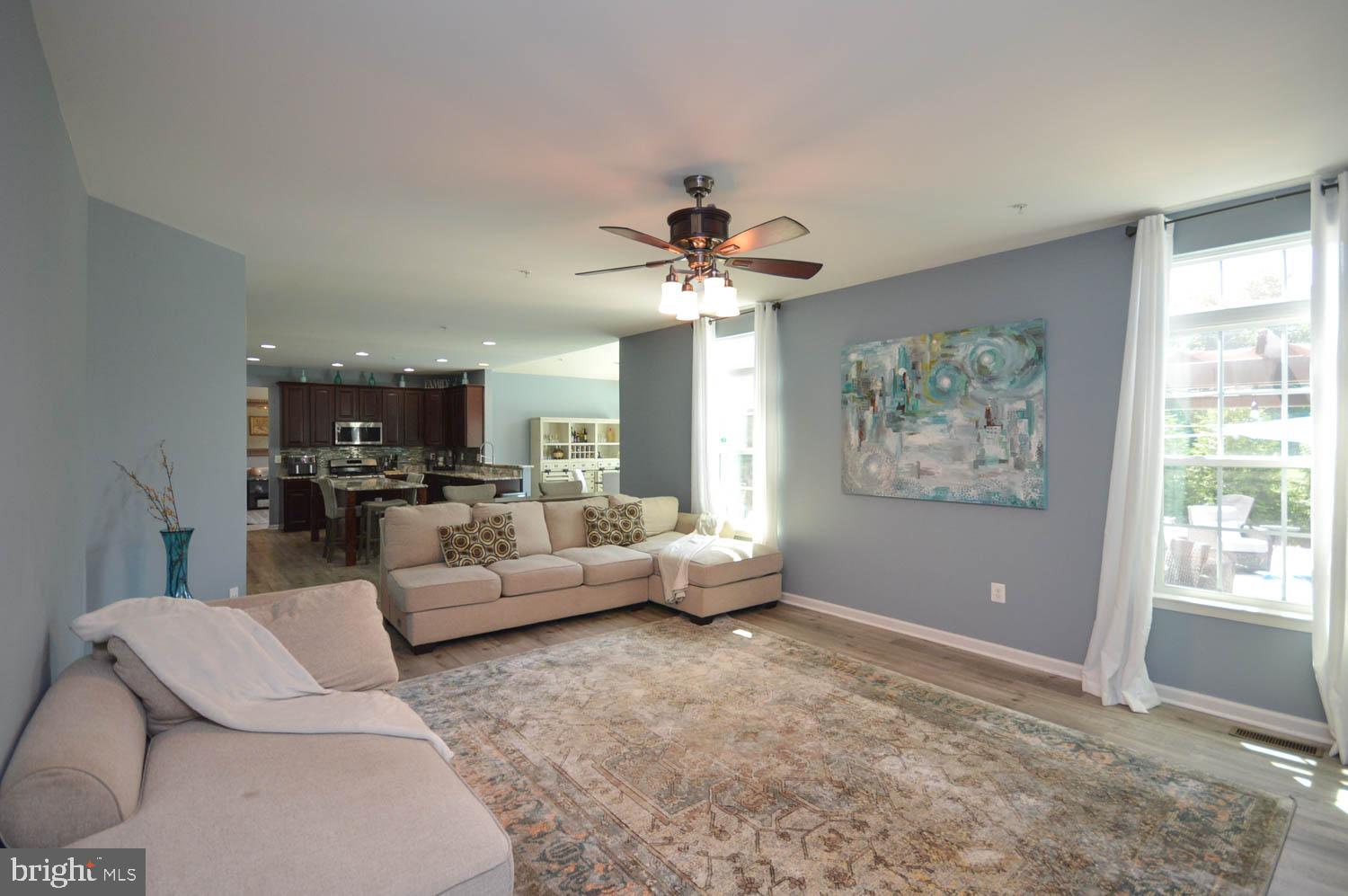 AUTUMN HILLS - Residential