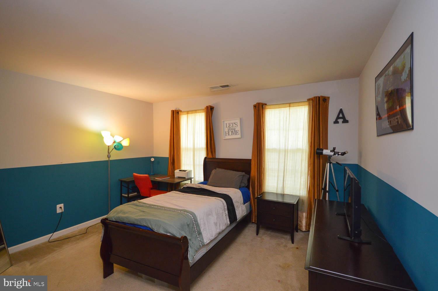 AUTUMN HILLS - Residential